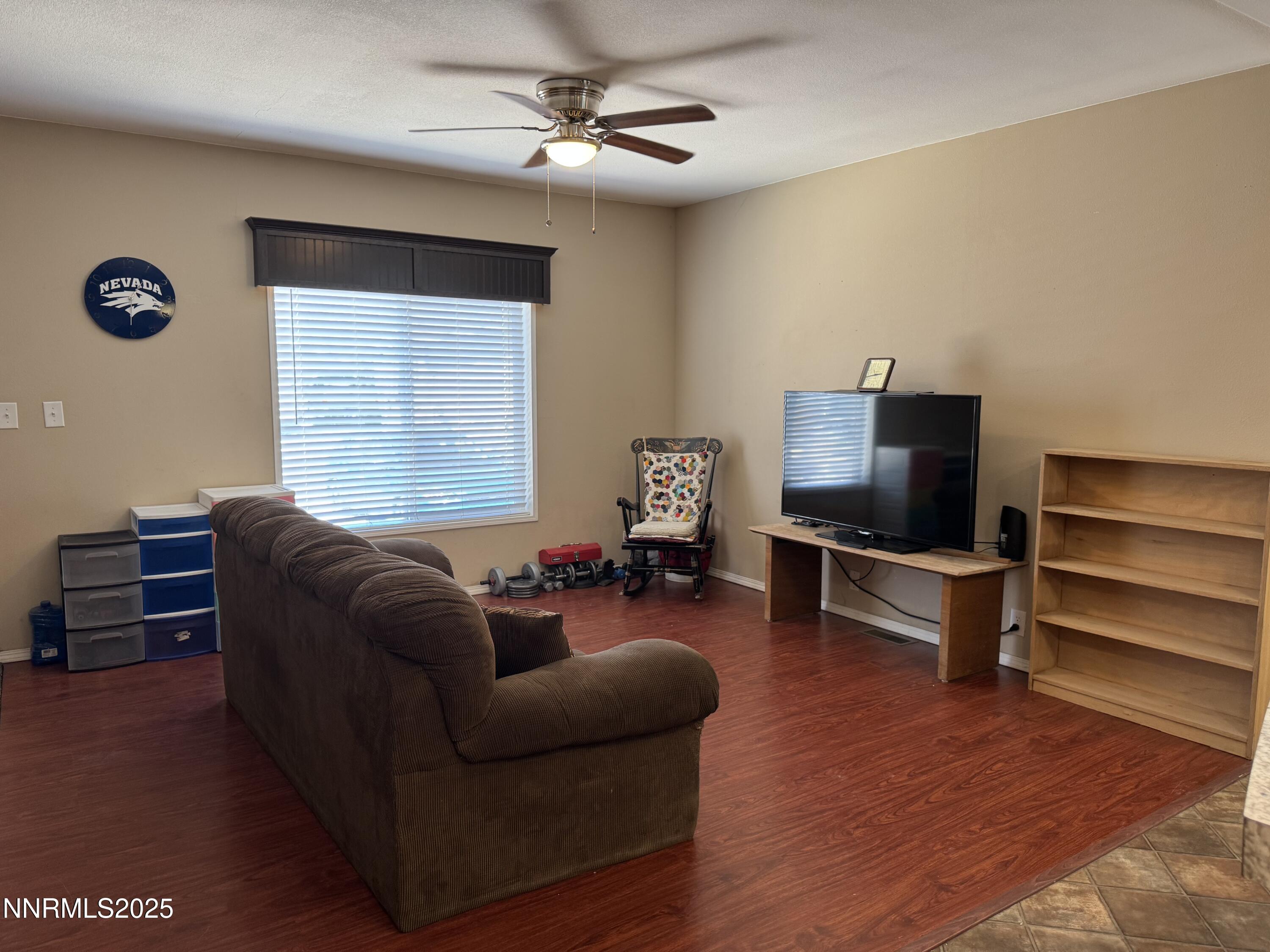 445 Mira Street Property Photo 6
