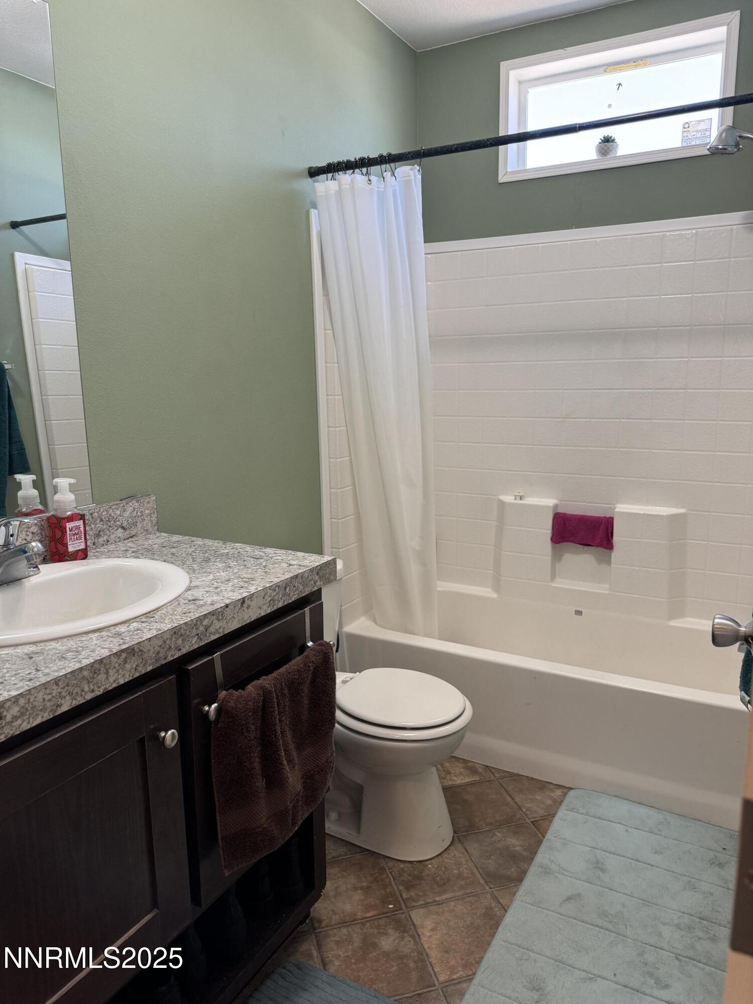 445 Mira Street Property Photo 14