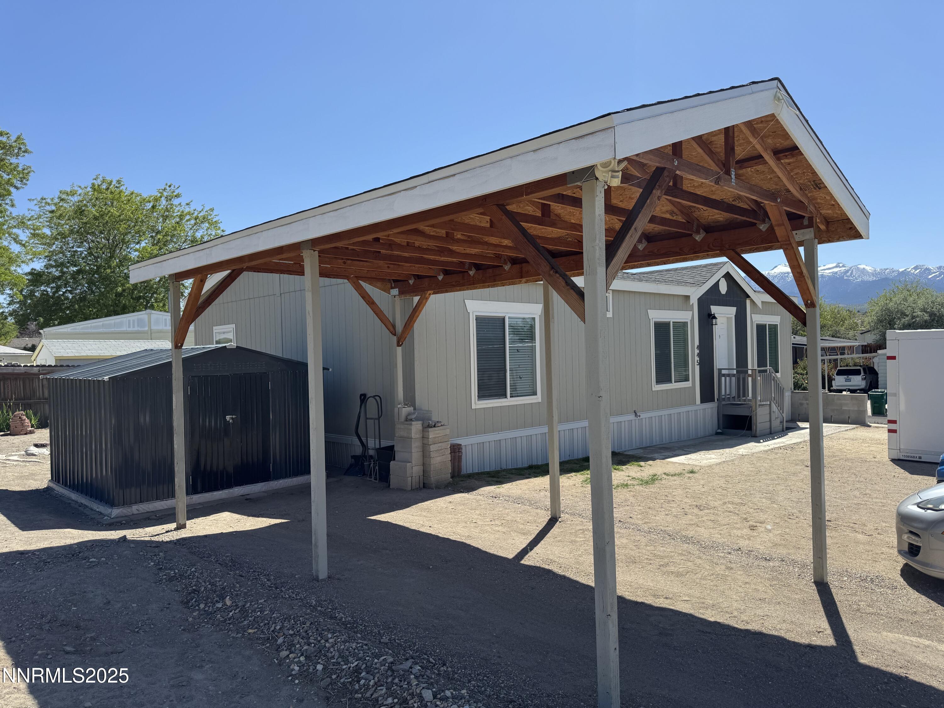 445 Mira Street Property Photo 16