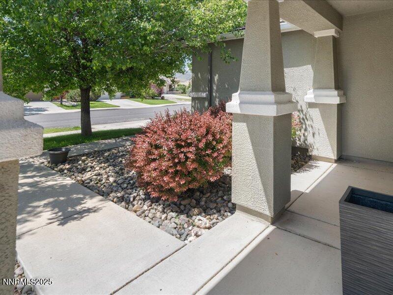 335 Manciano Way Property Photo 5