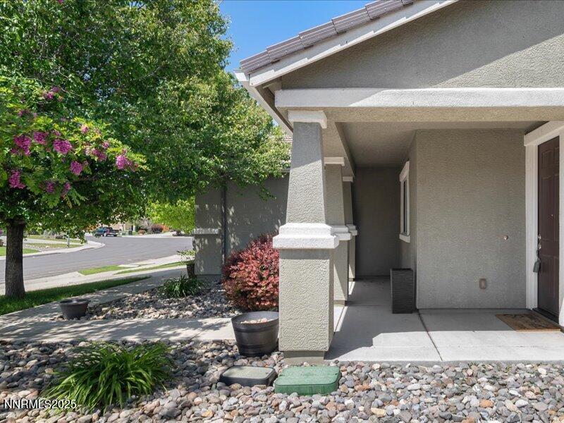 335 Manciano Way Property Photo 6
