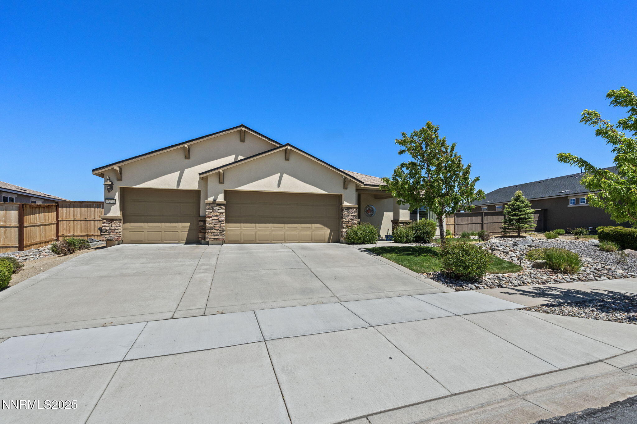7240 Rutherford Drive Property Photo 1