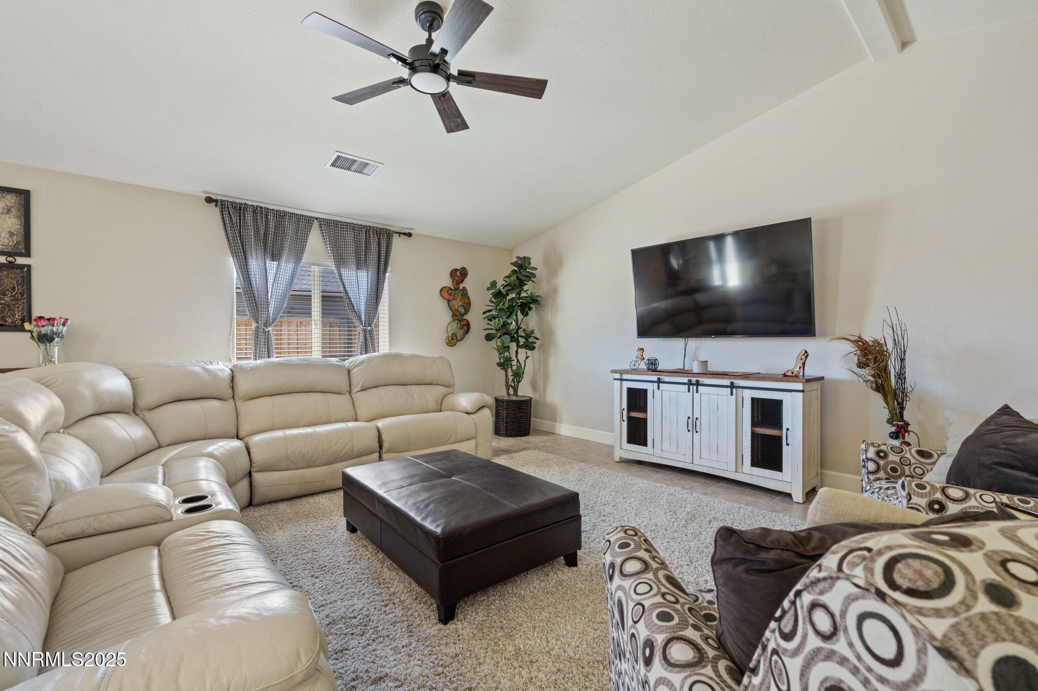 7240 Rutherford Drive Property Photo 8