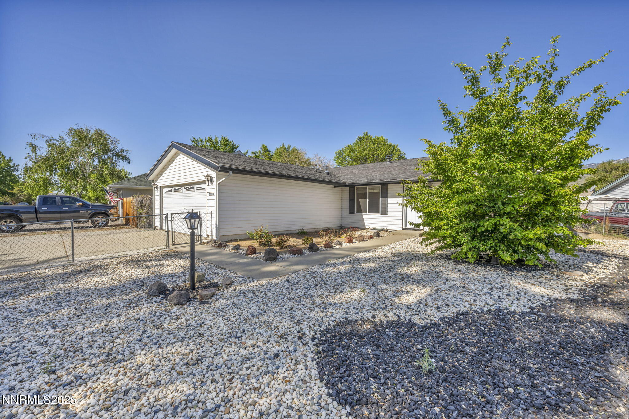 2480 Meadowbrook Lane Property Photo 1