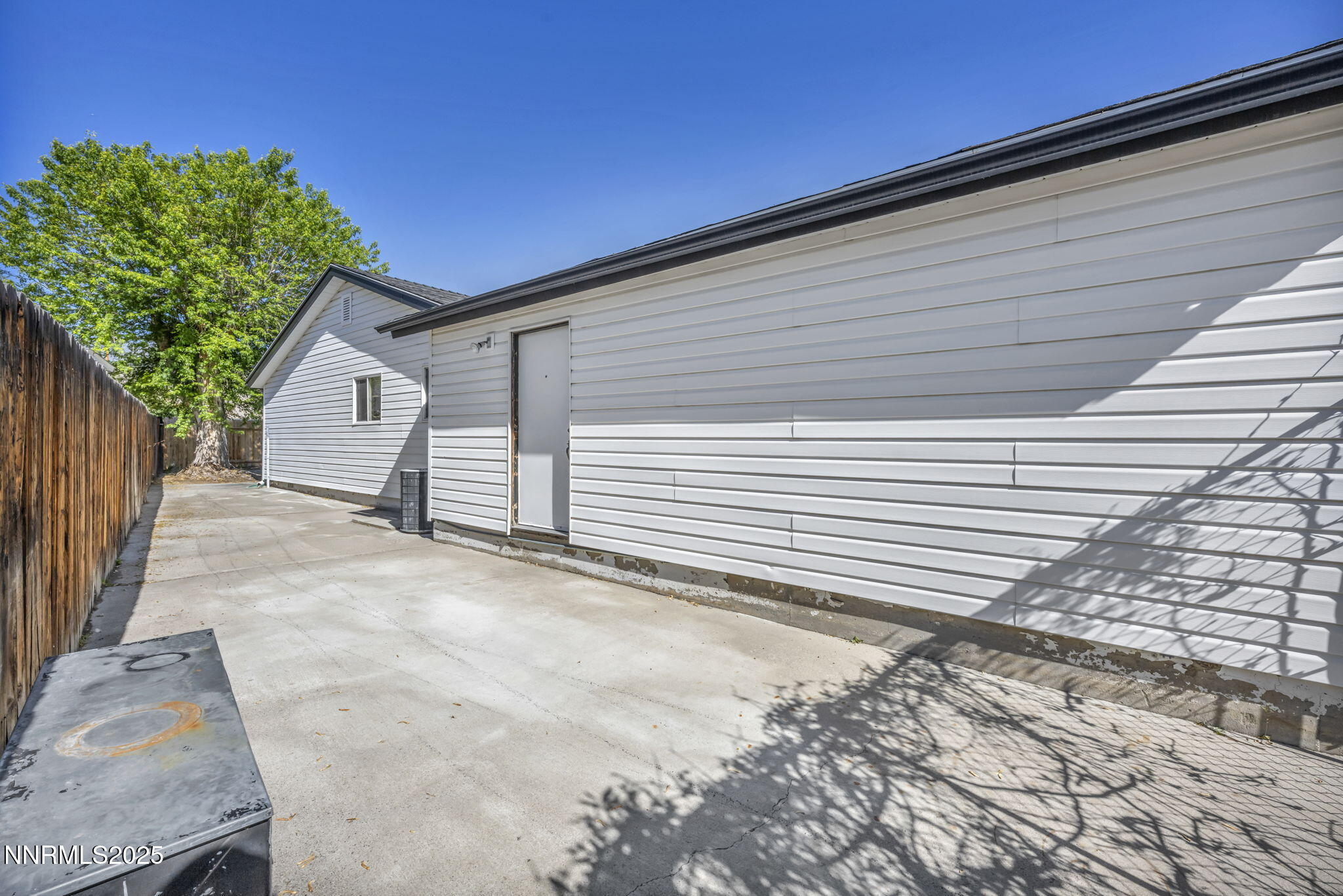 2480 Meadowbrook Lane Property Photo 17