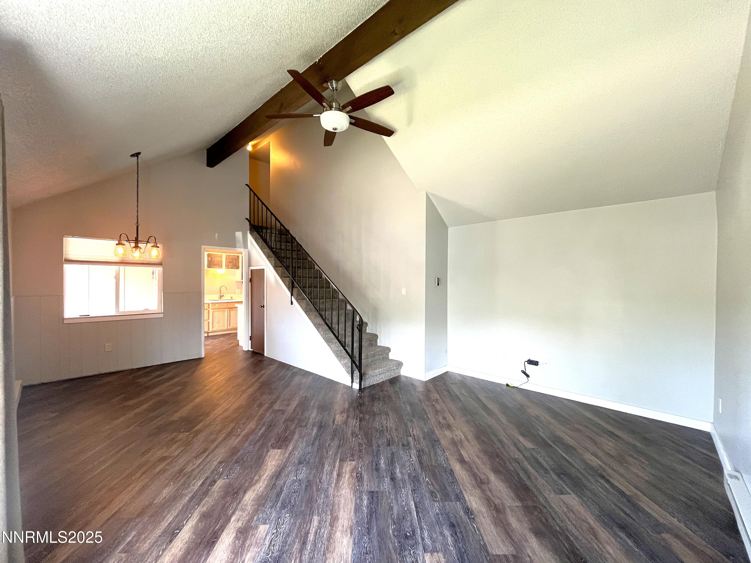 1702 London Circle Property Photo 2