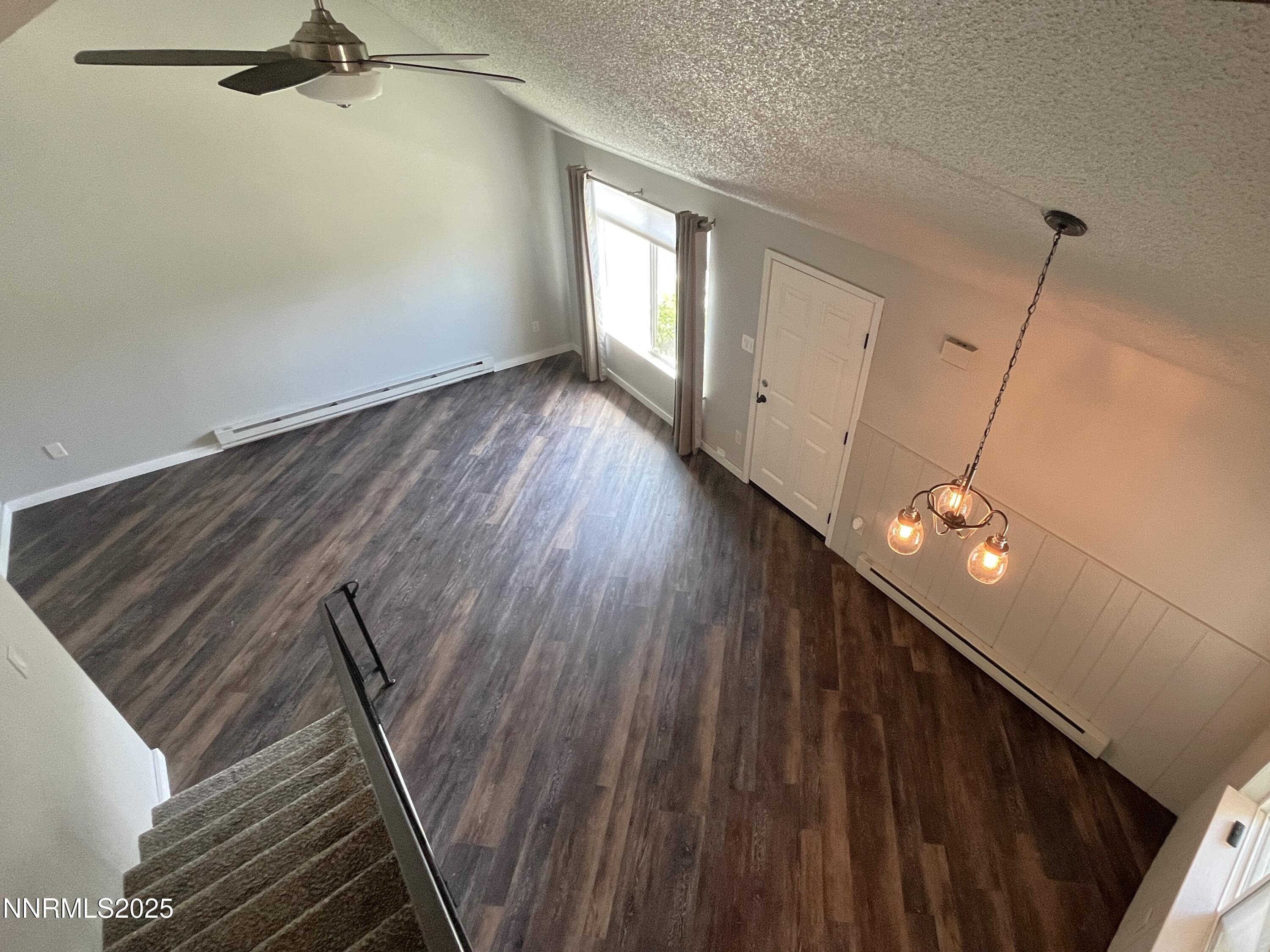 1702 London Circle Property Photo 4