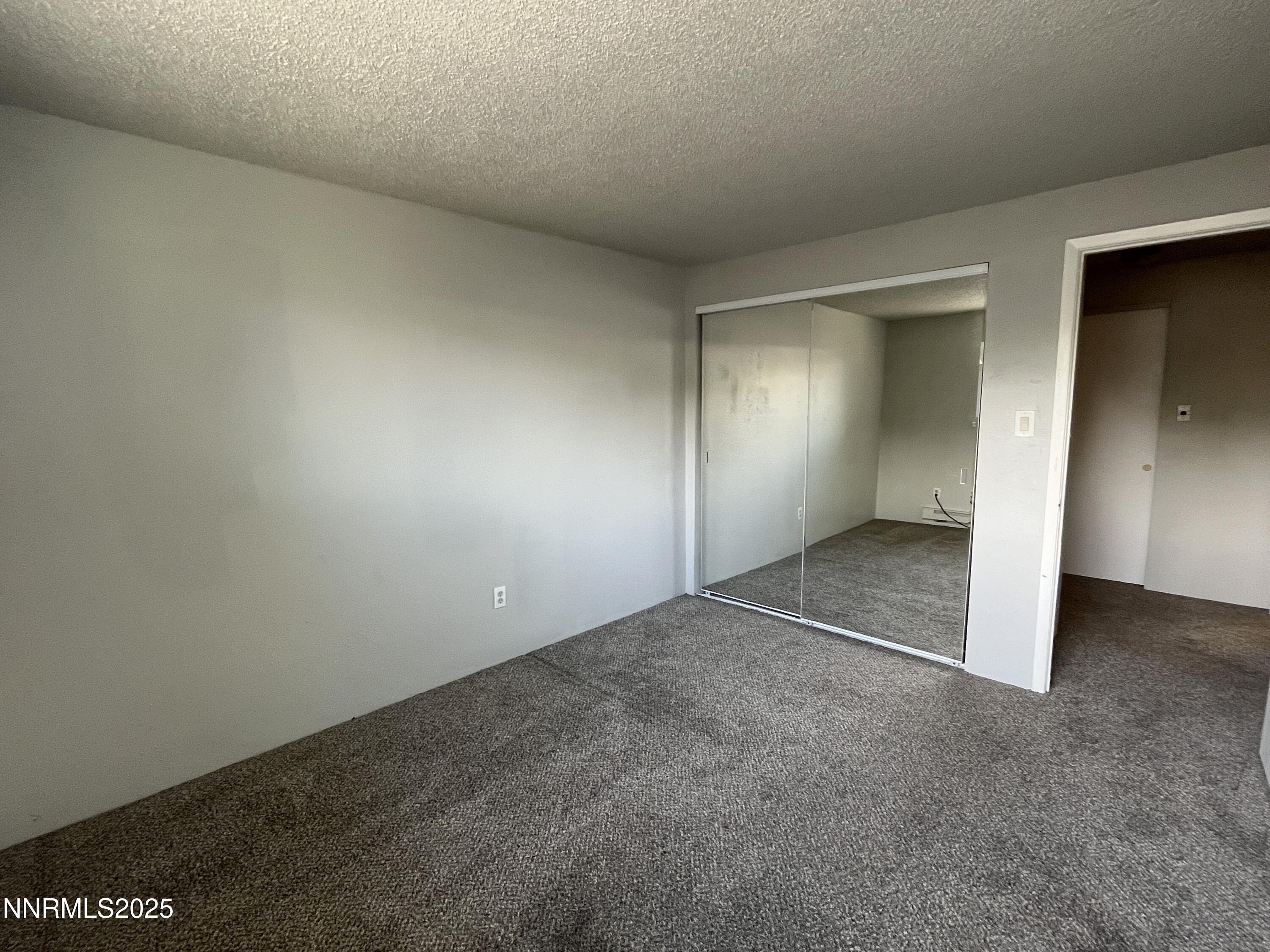 1702 London Circle Property Photo 9