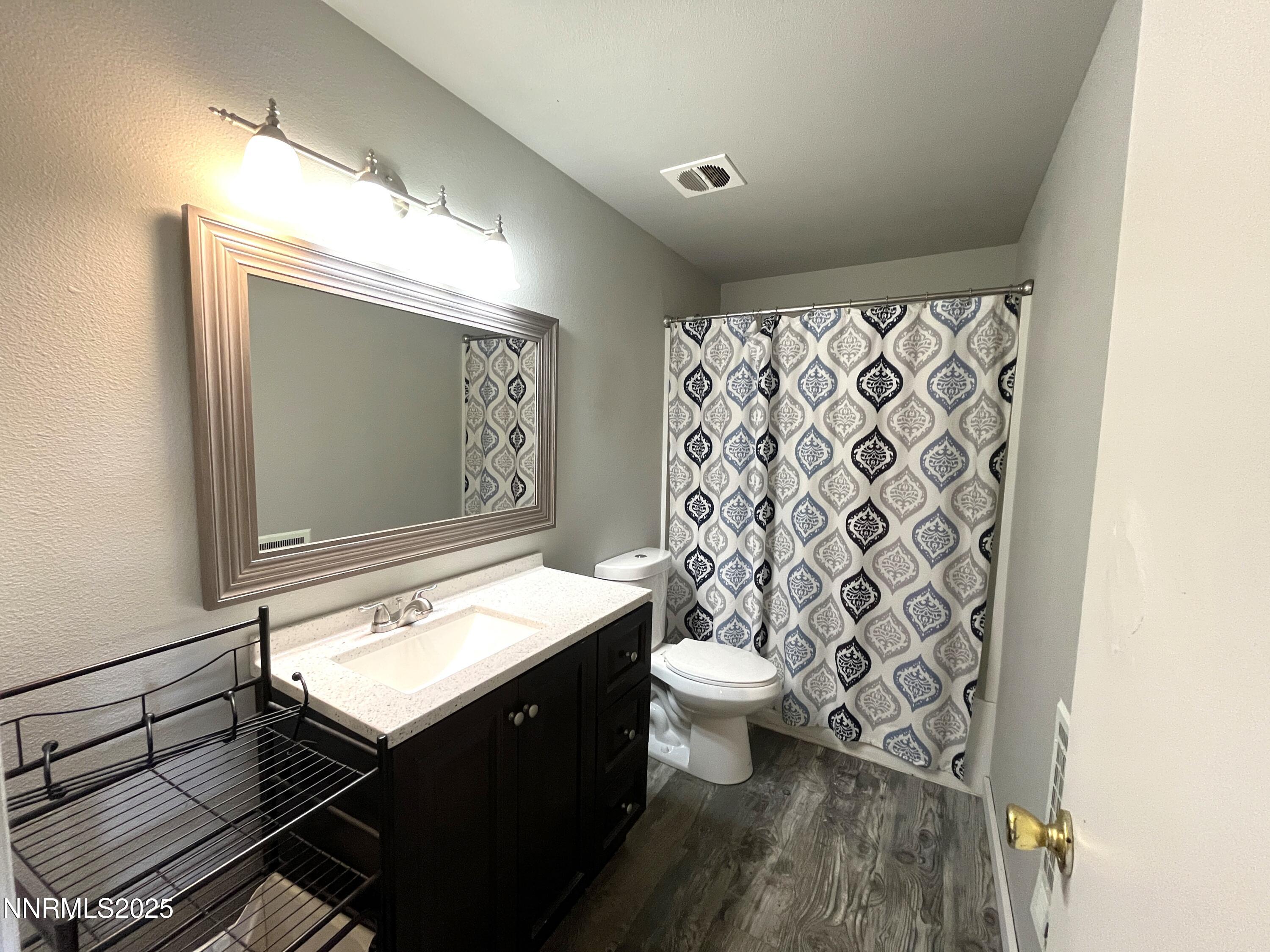 1702 London Circle Property Photo 10