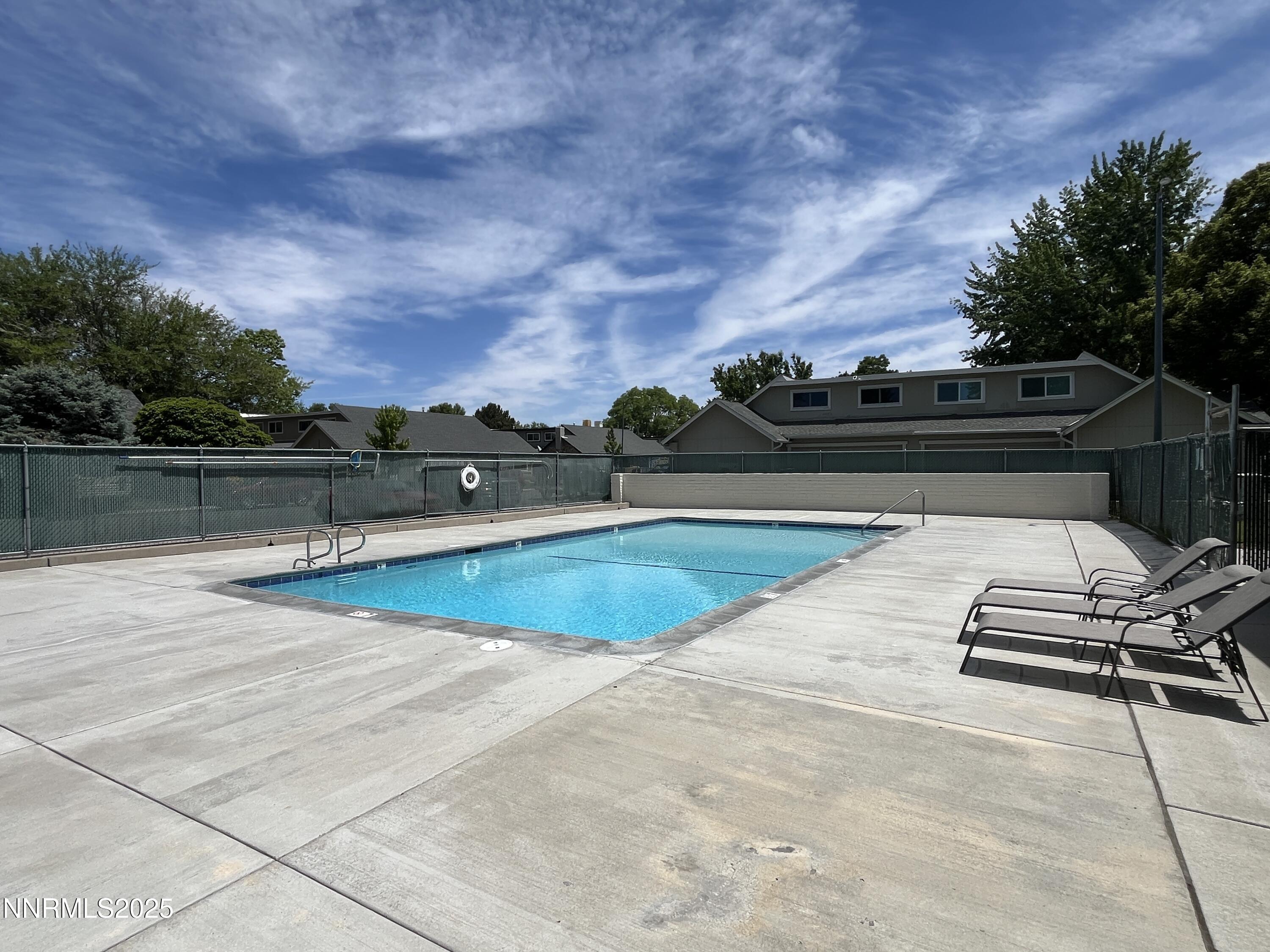 1702 London Circle Property Photo 13