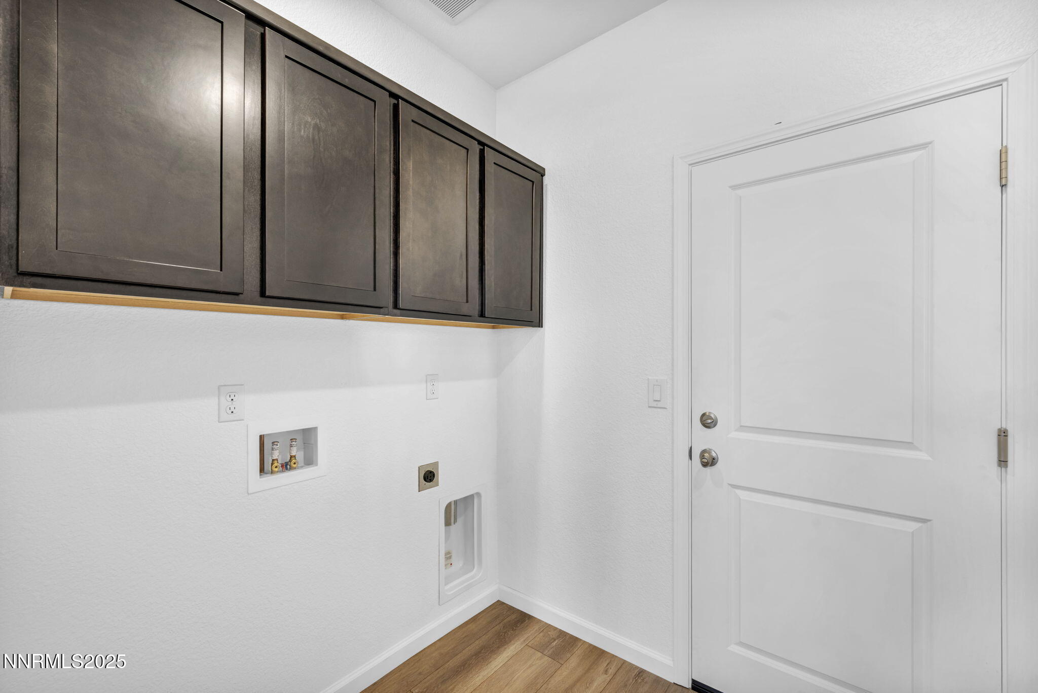 6776 Shell Court Property Photo 9