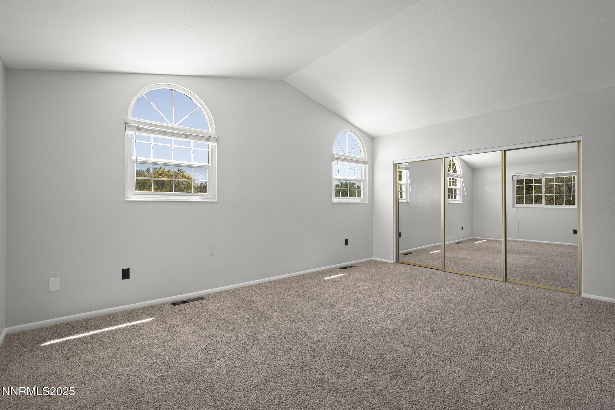 2125 Woodhaven Lane Property Photo 9