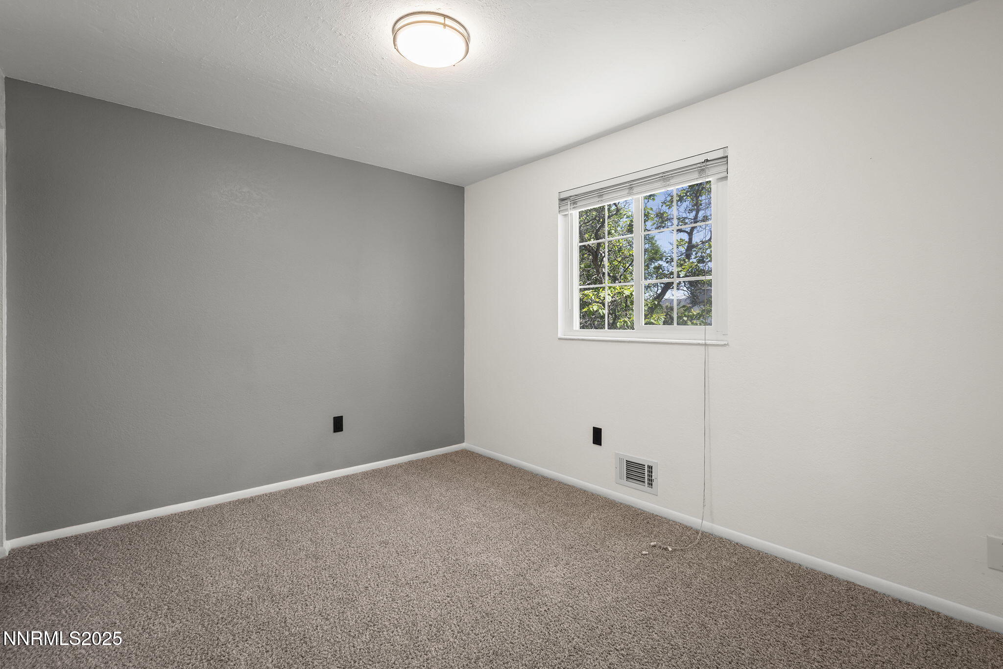 2125 Woodhaven Lane Property Photo 15