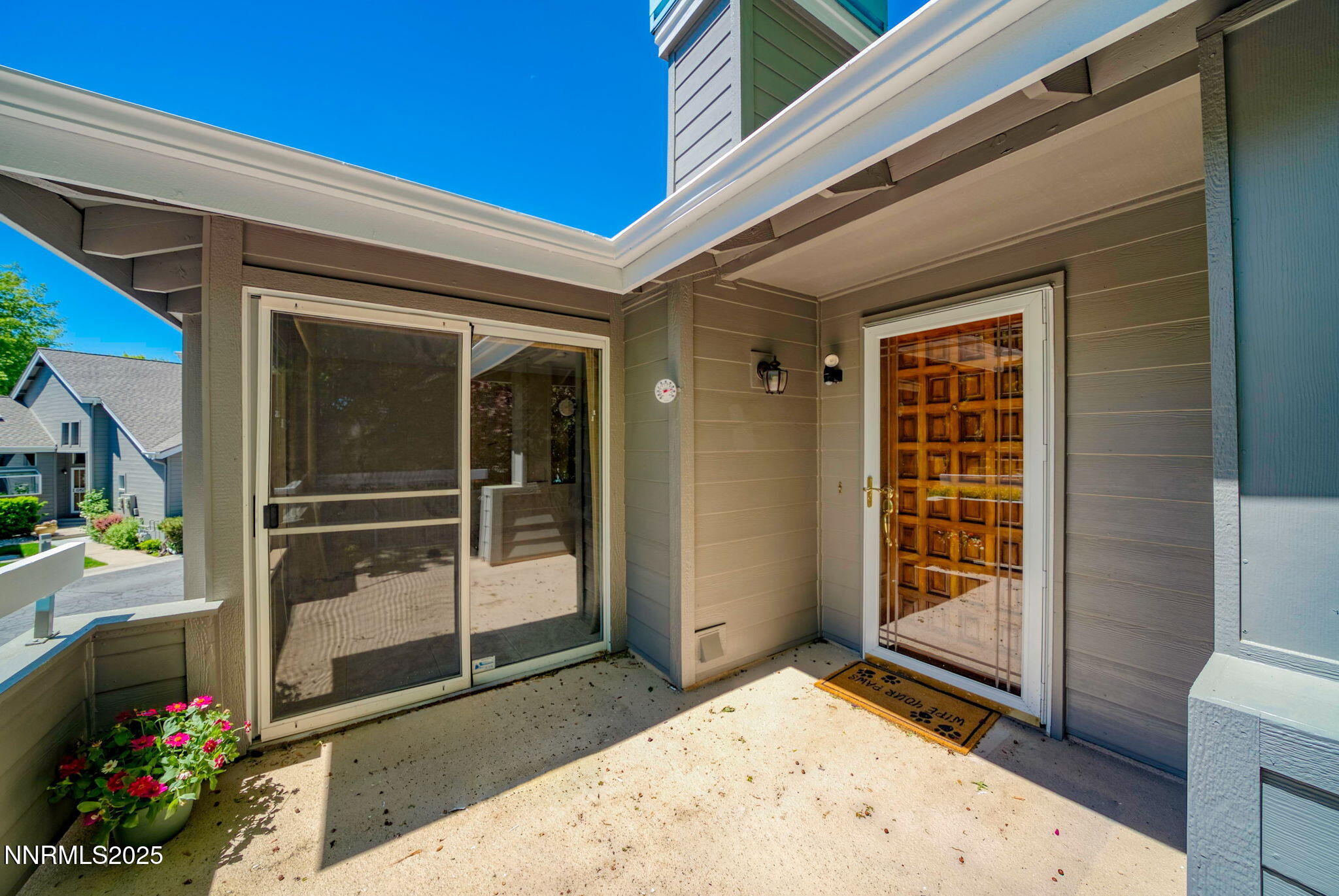 3225 Browns Creek Court Property Photo 4