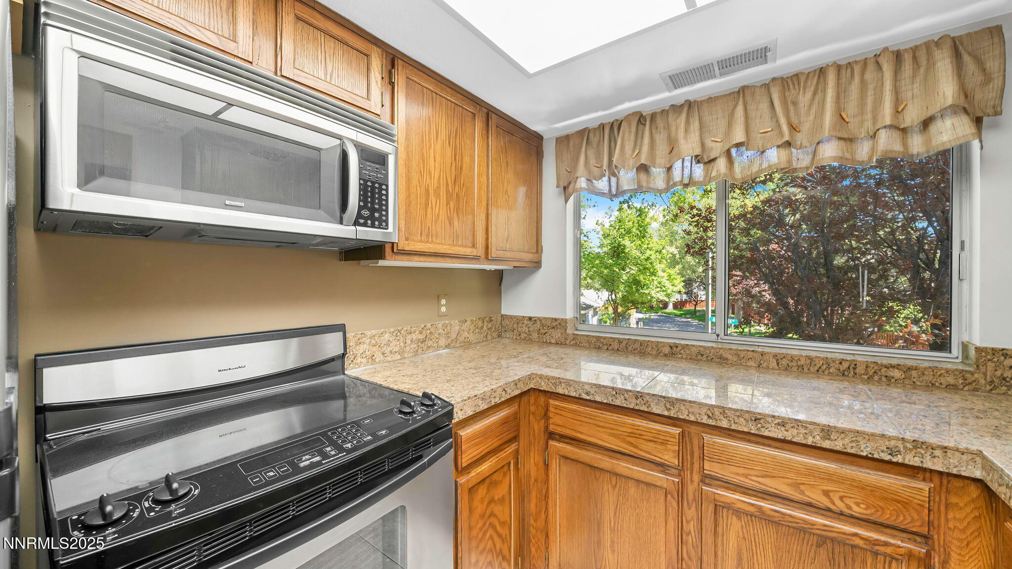 3225 Browns Creek Court Property Photo 13