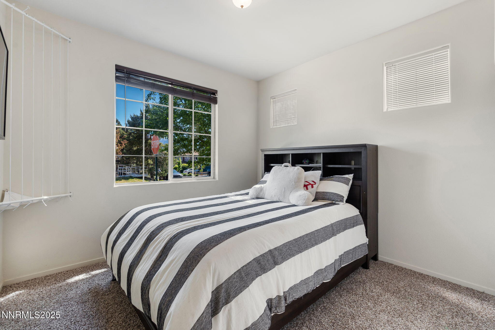 5895 Evening Blue Court Property Photo 26