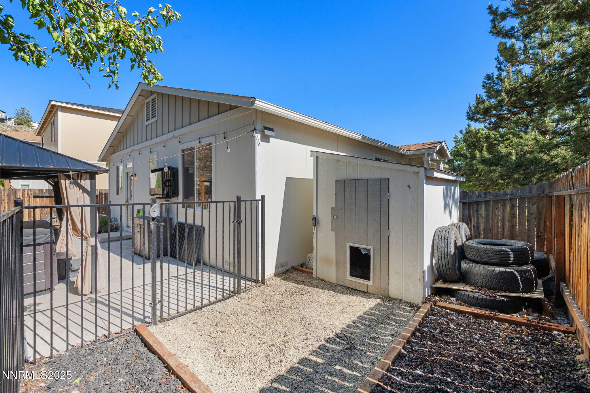 5895 Evening Blue Court Property Photo 32