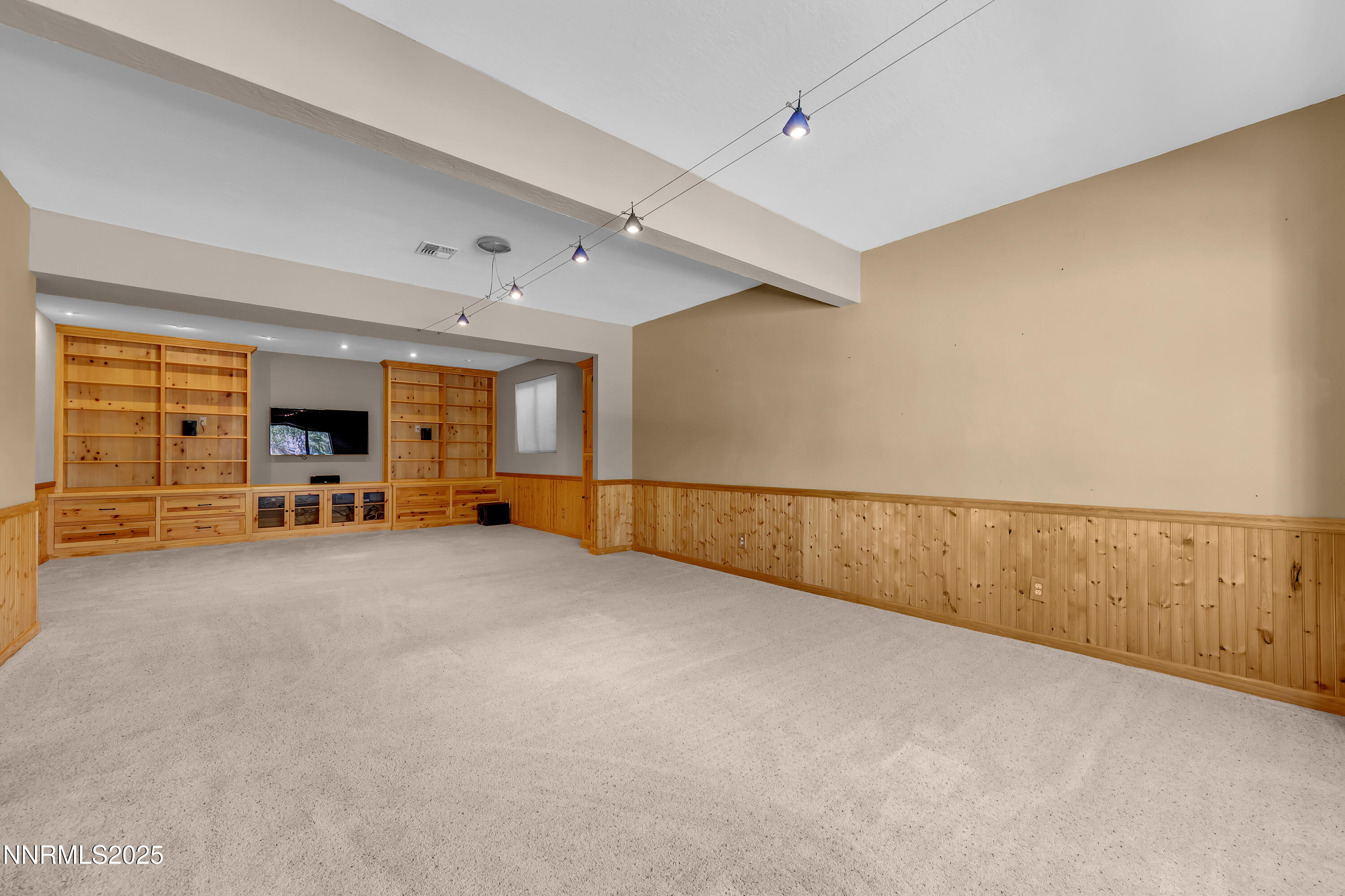 3875 Gibraltar Drive Property Photo 11