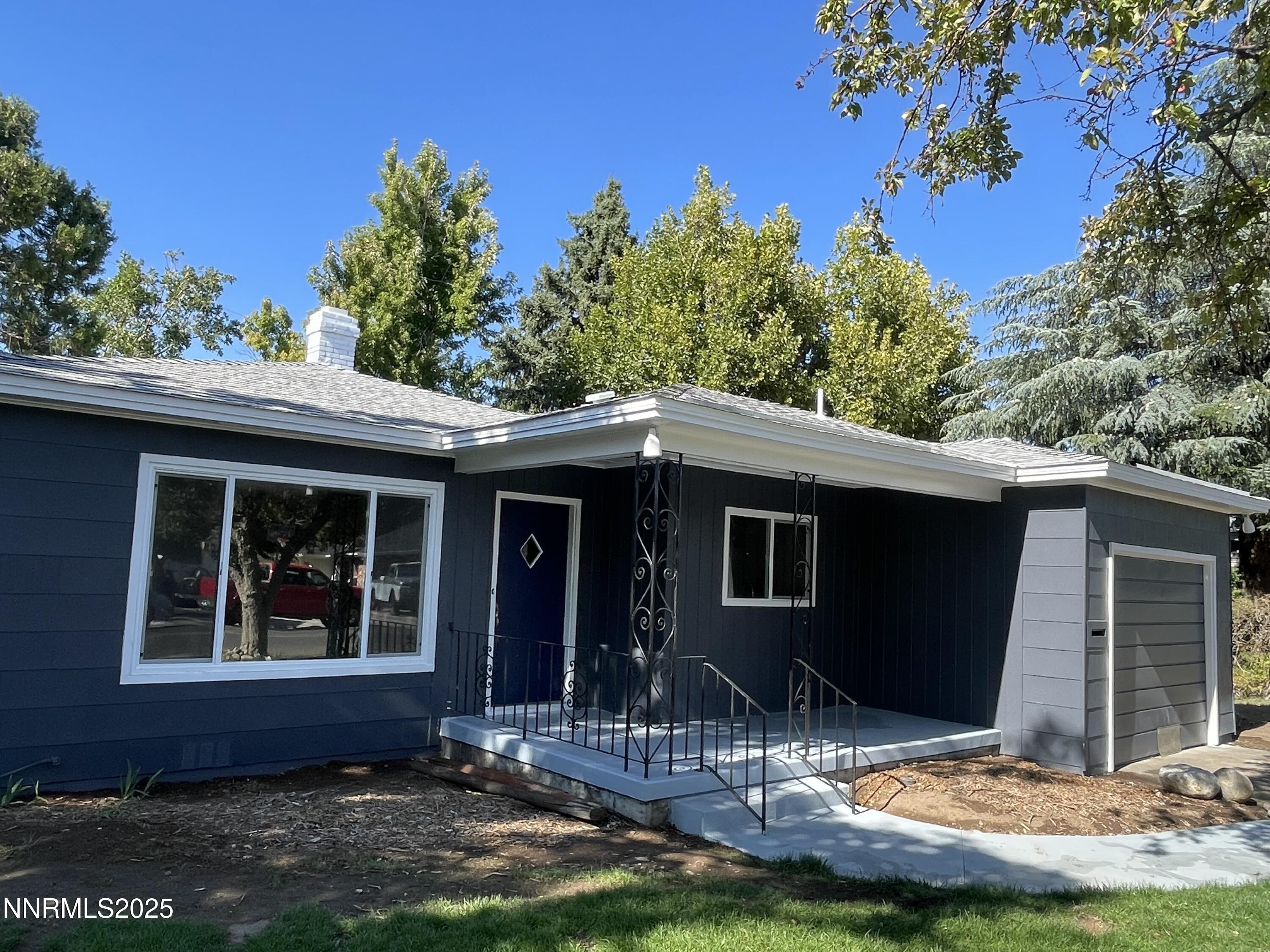 2485 Riviera Street Property Photo 1