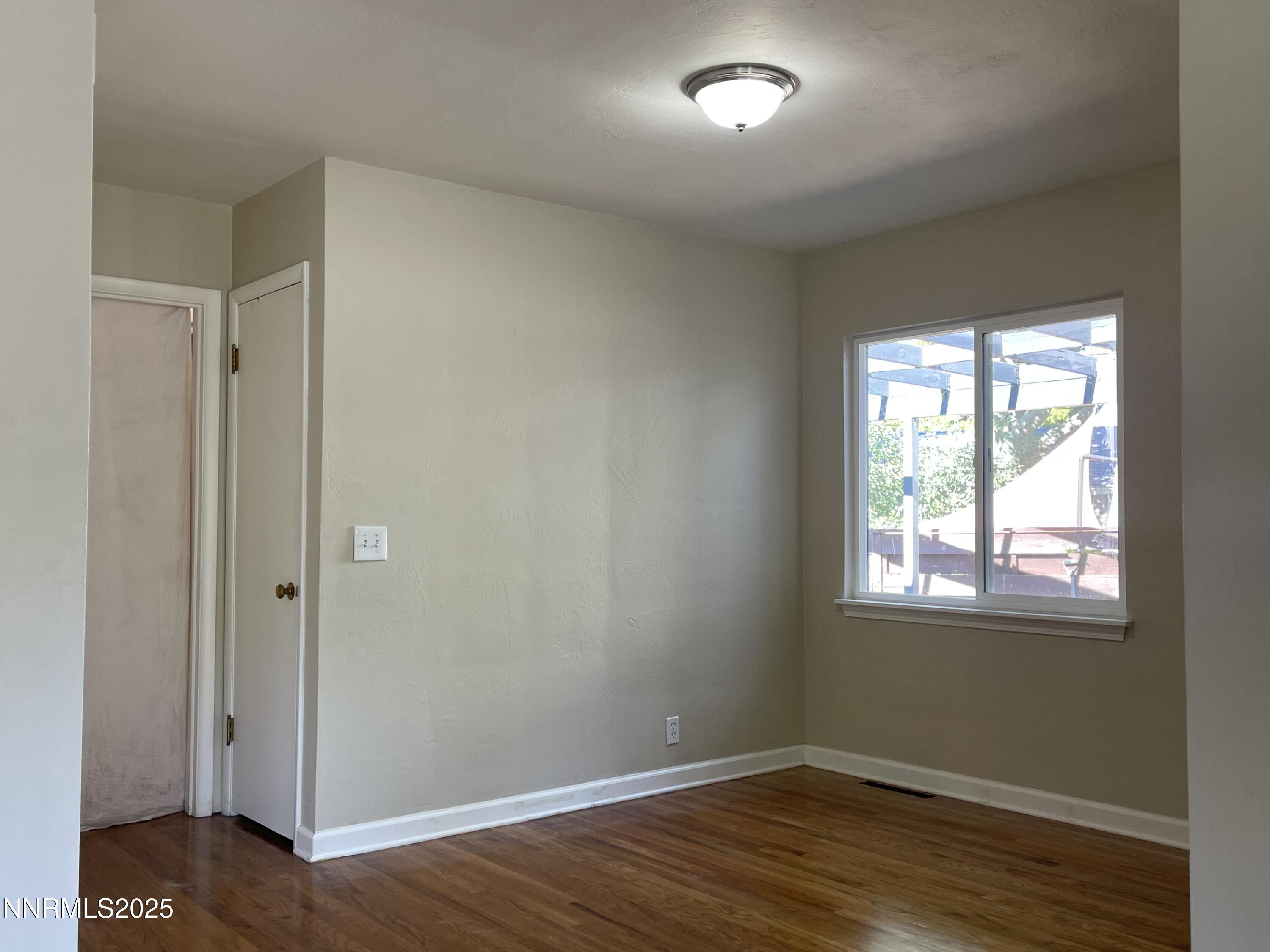 2485 Riviera Street Property Photo 4