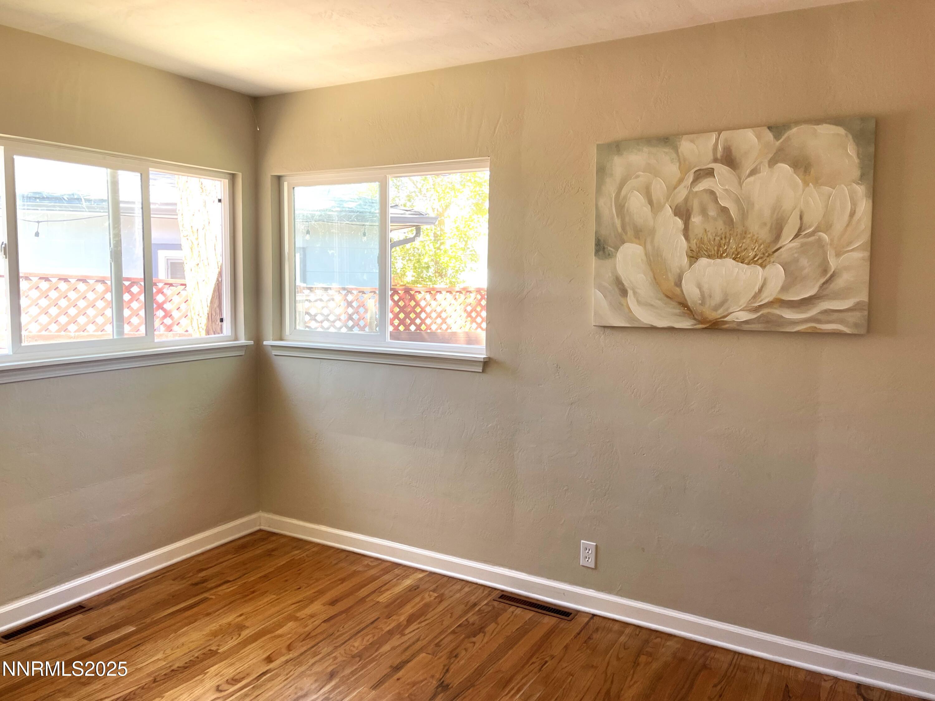 2485 Riviera Street Property Photo 9