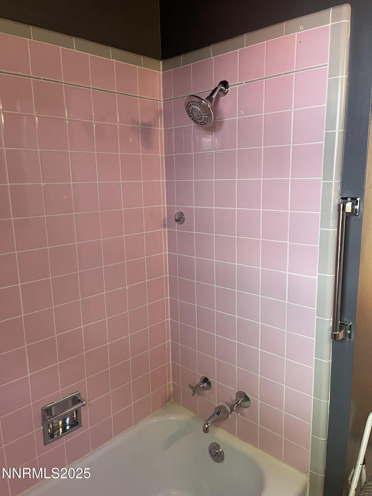 2485 Riviera Street Property Photo 12