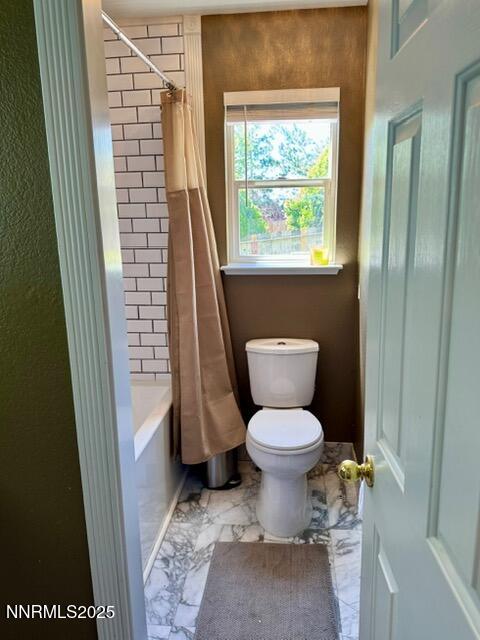 3205 Kingsview Court Property Photo 16