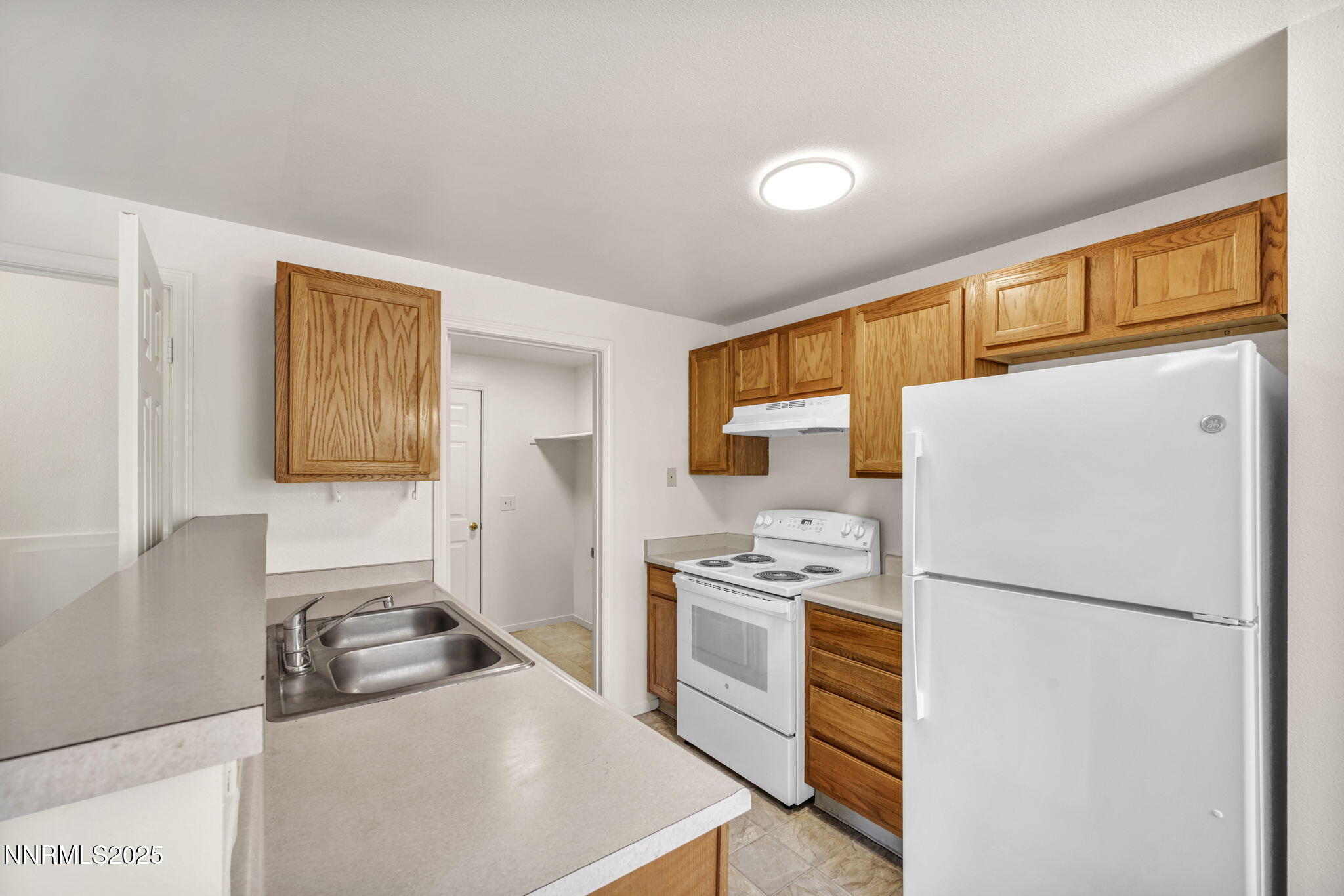 3932-3936 Village Drive Property Photo 21