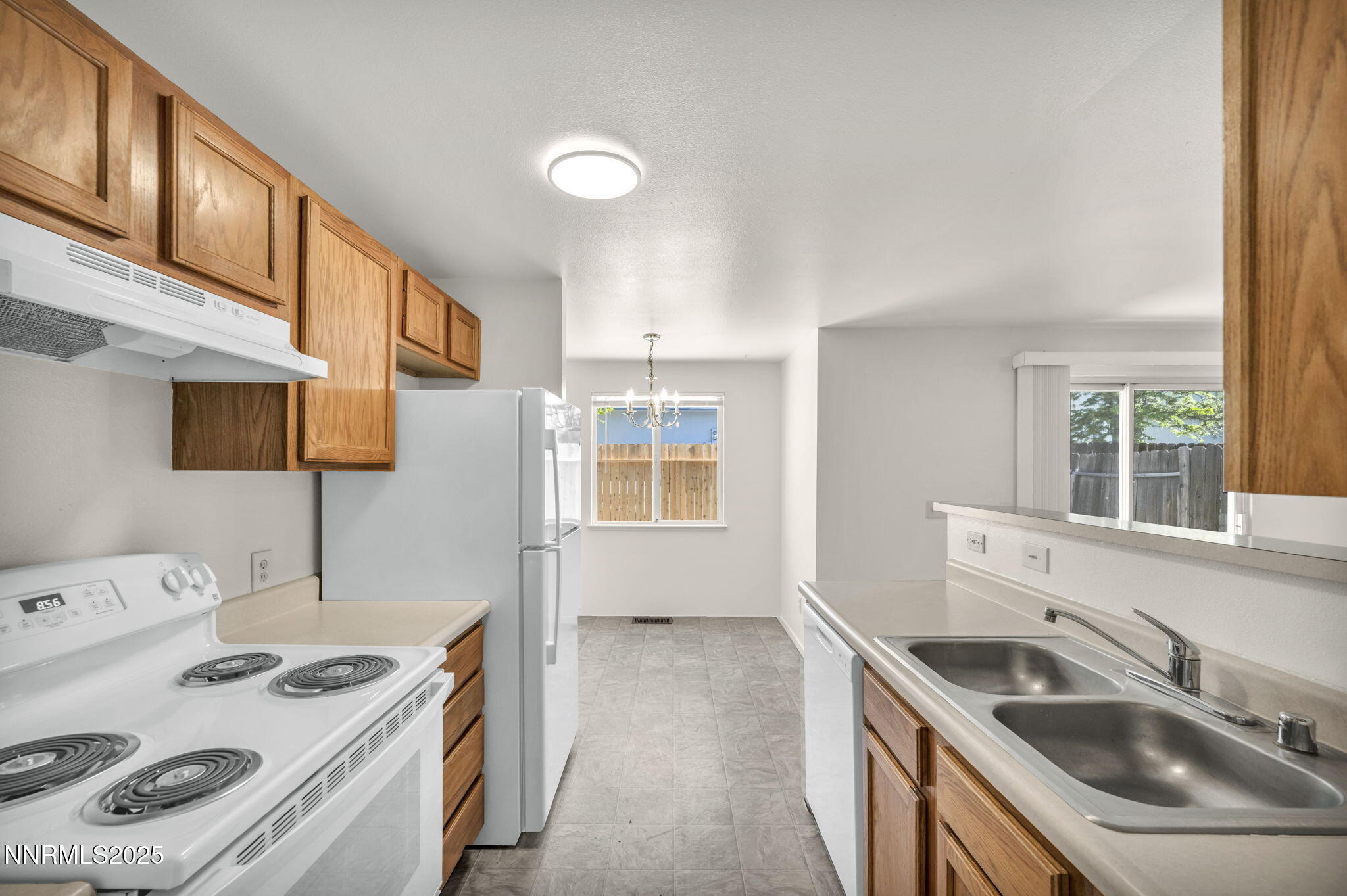 3932-3936 Village Drive Property Photo 23