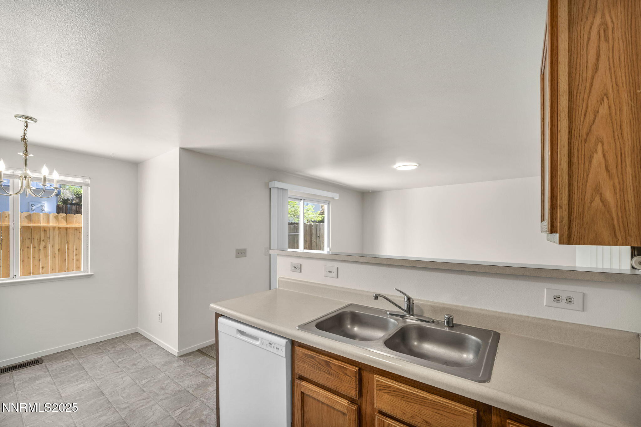 3932-3936 Village Drive Property Photo 25