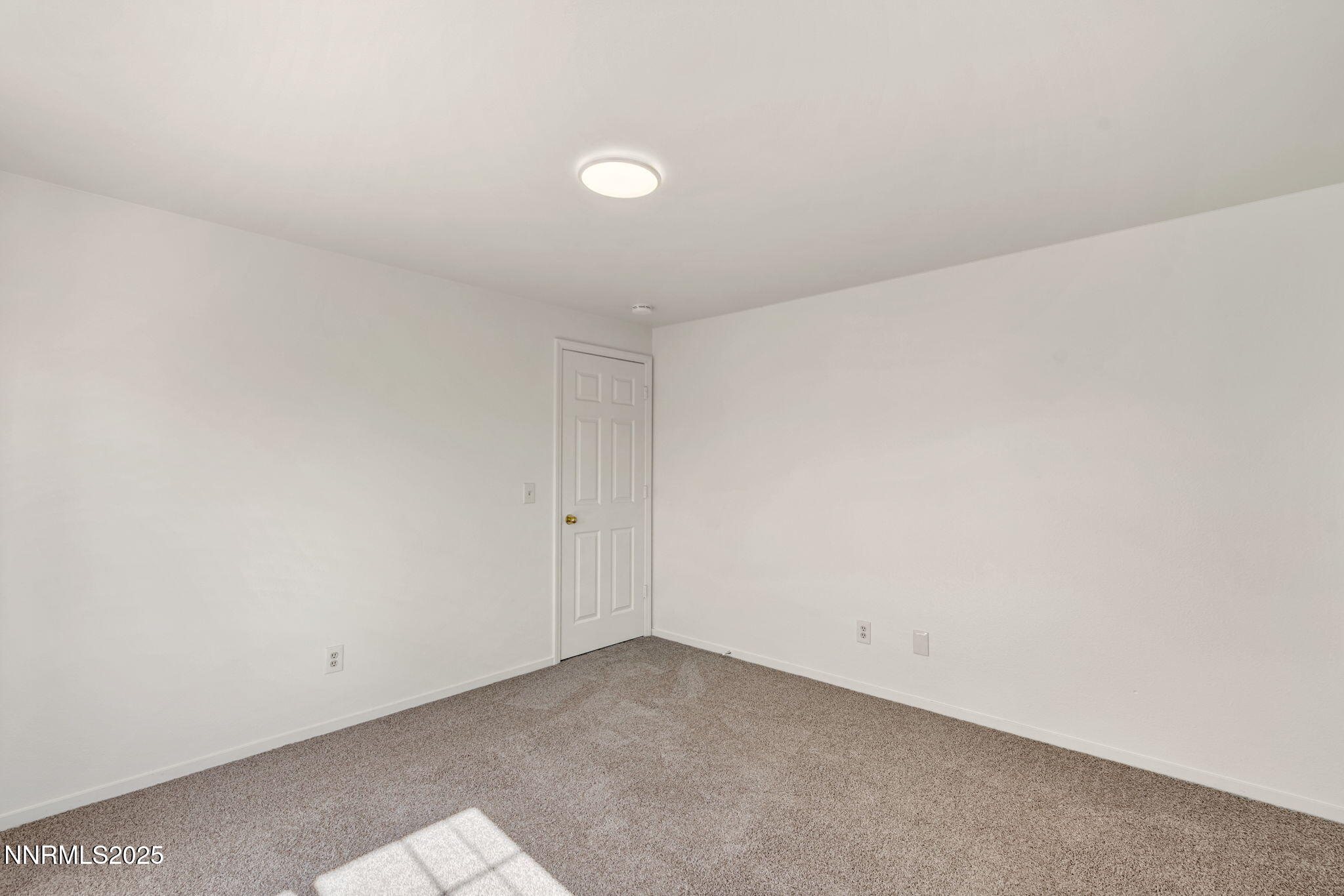 3932-3936 Village Drive Property Photo 33