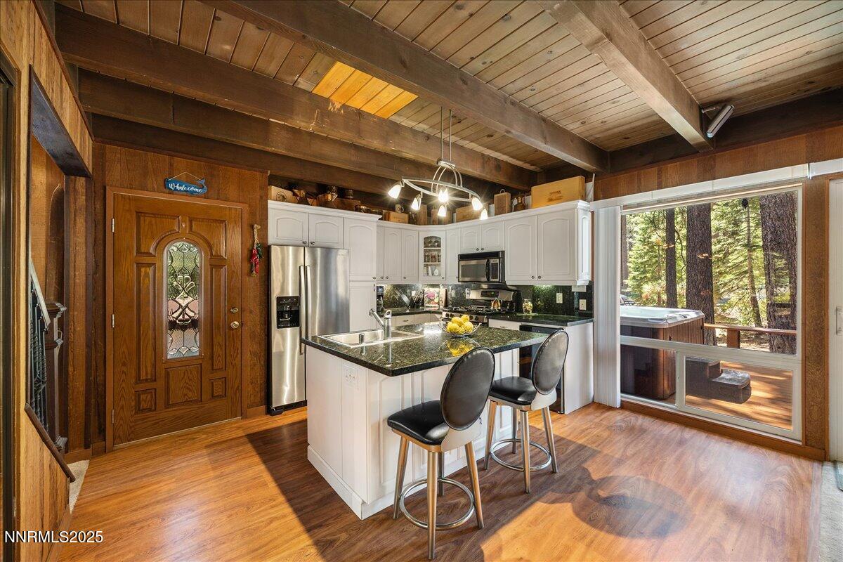 860 Gardner Street Property Photo 6