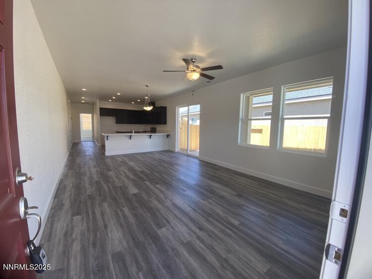 877 Agate Way Property Photo 2