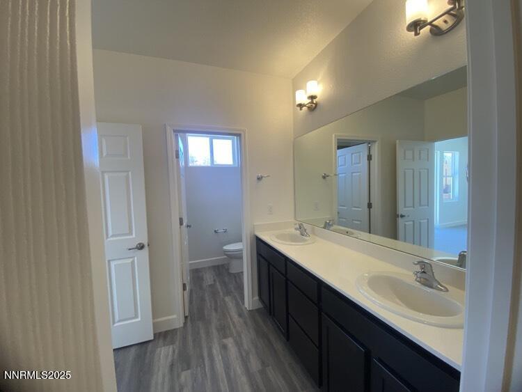 877 Agate Way Property Photo 6