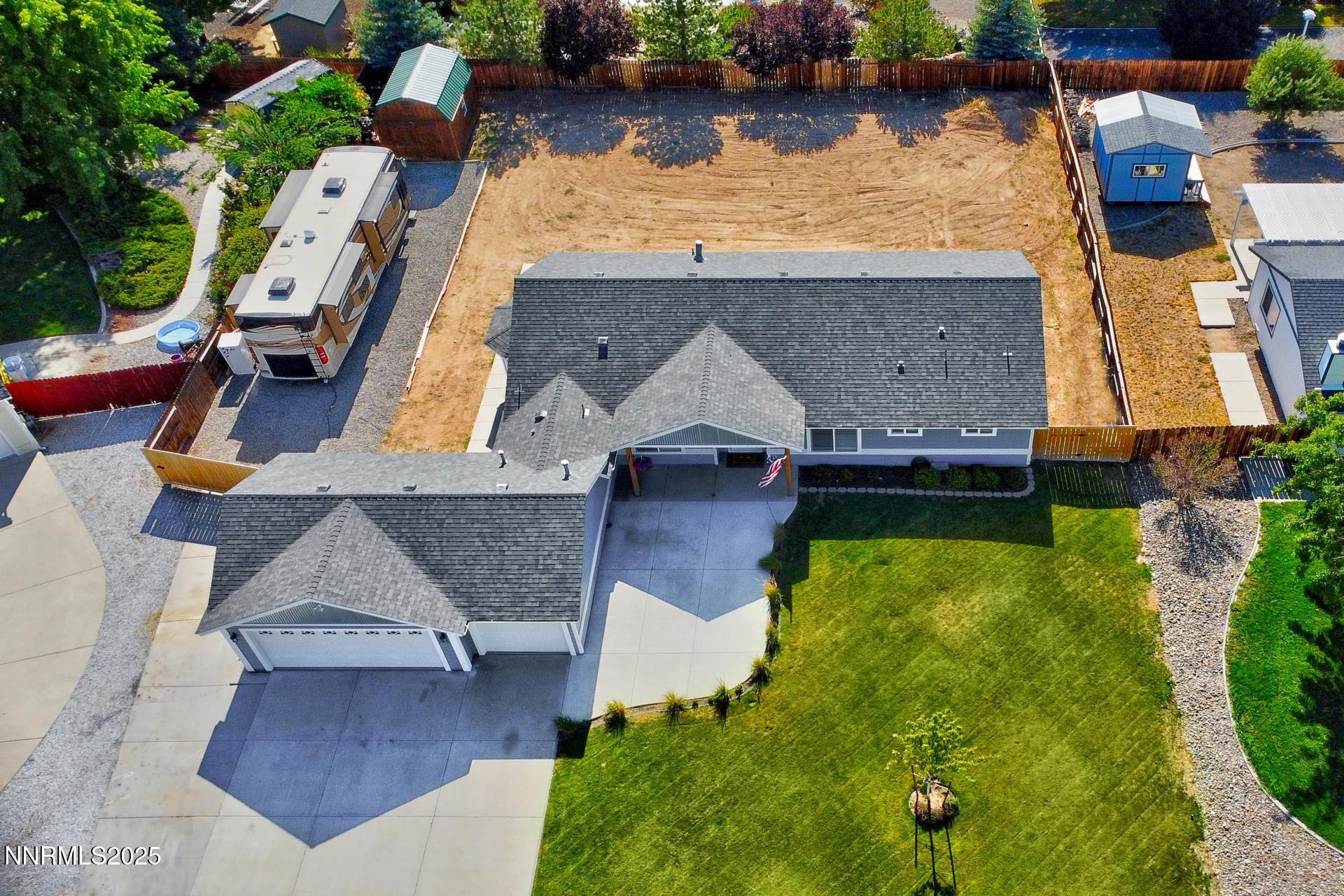 772 Mammoth Way Property Photo 4