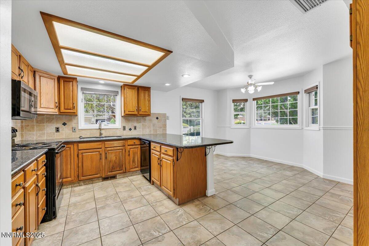 3277 Dartmouth Court Property Photo 16