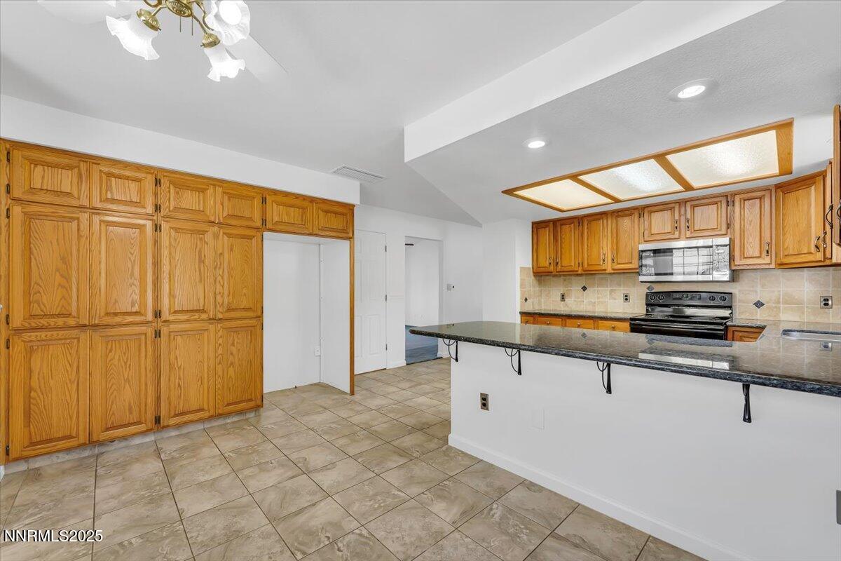 3277 Dartmouth Court Property Photo 18