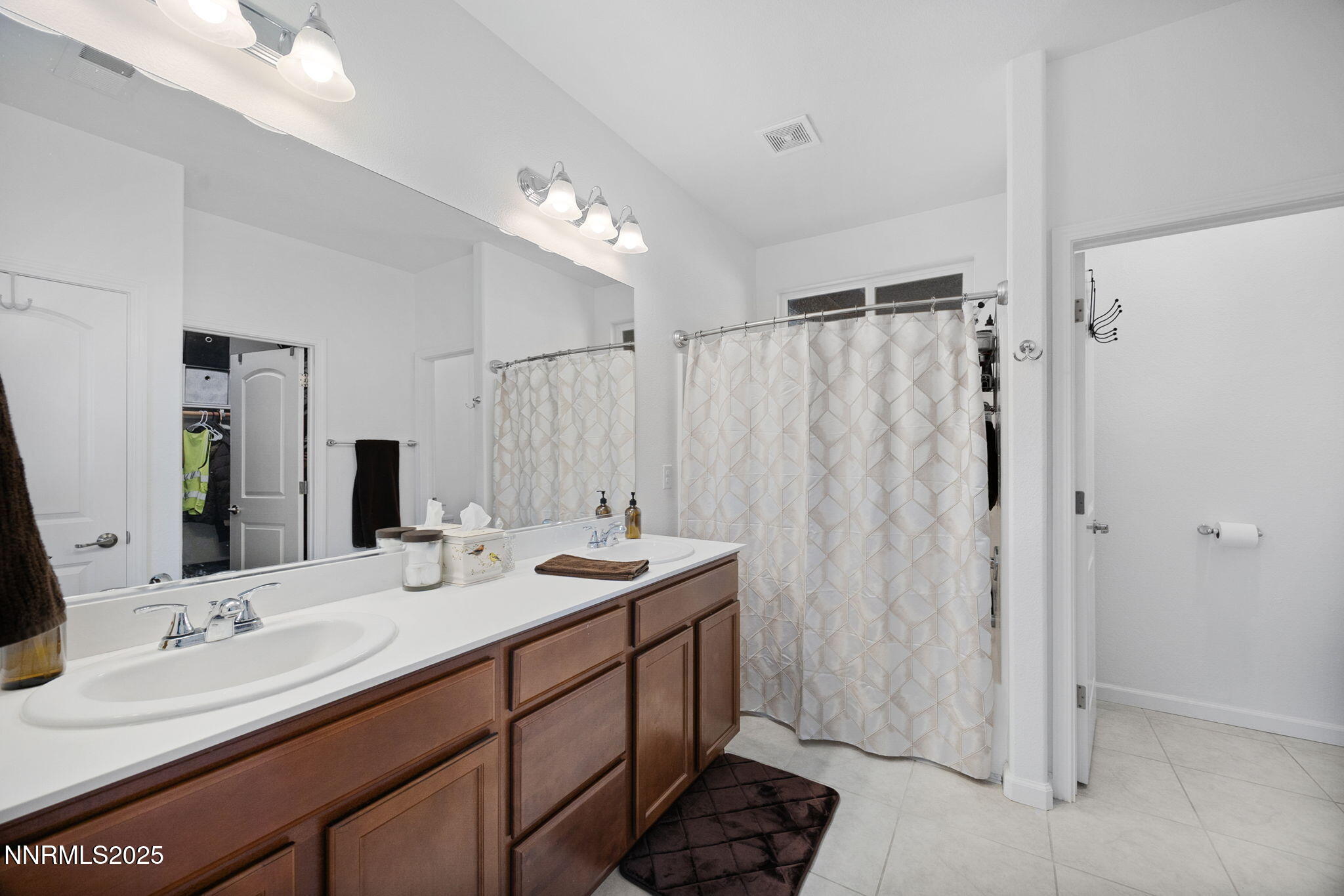 111 Cosser Street Property Photo 37