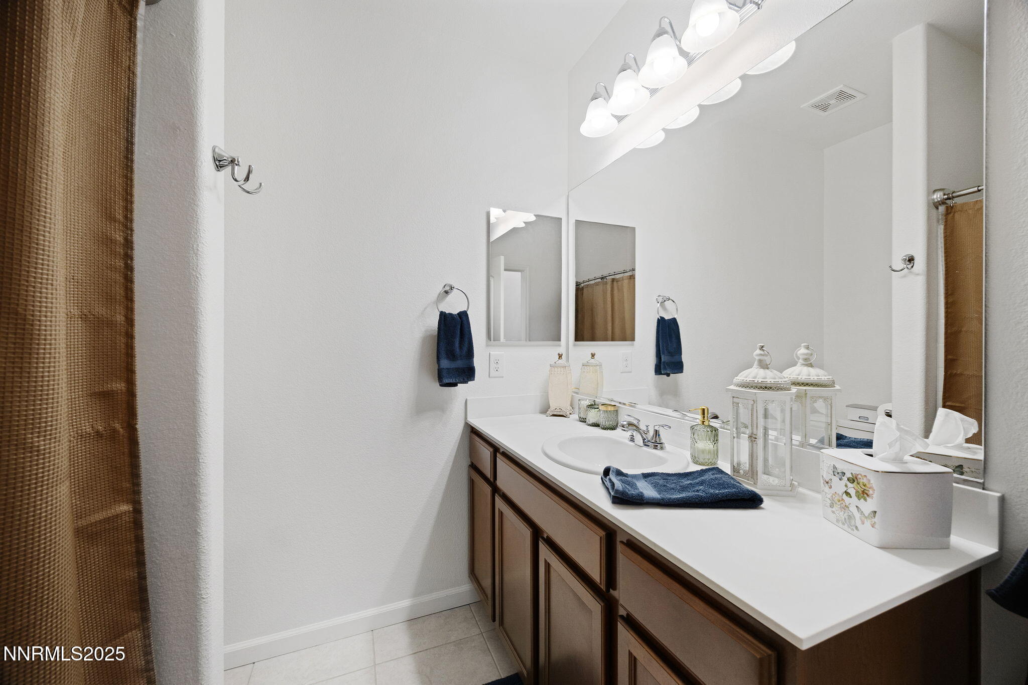 111 Cosser Street Property Photo 40