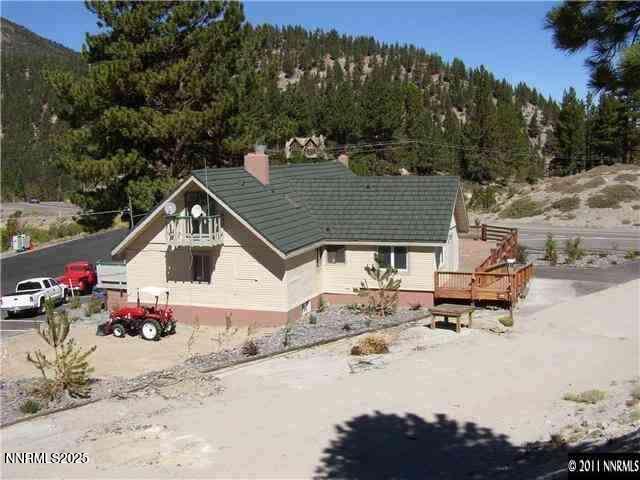 11000 Mount Rose Highway Property Photo 3
