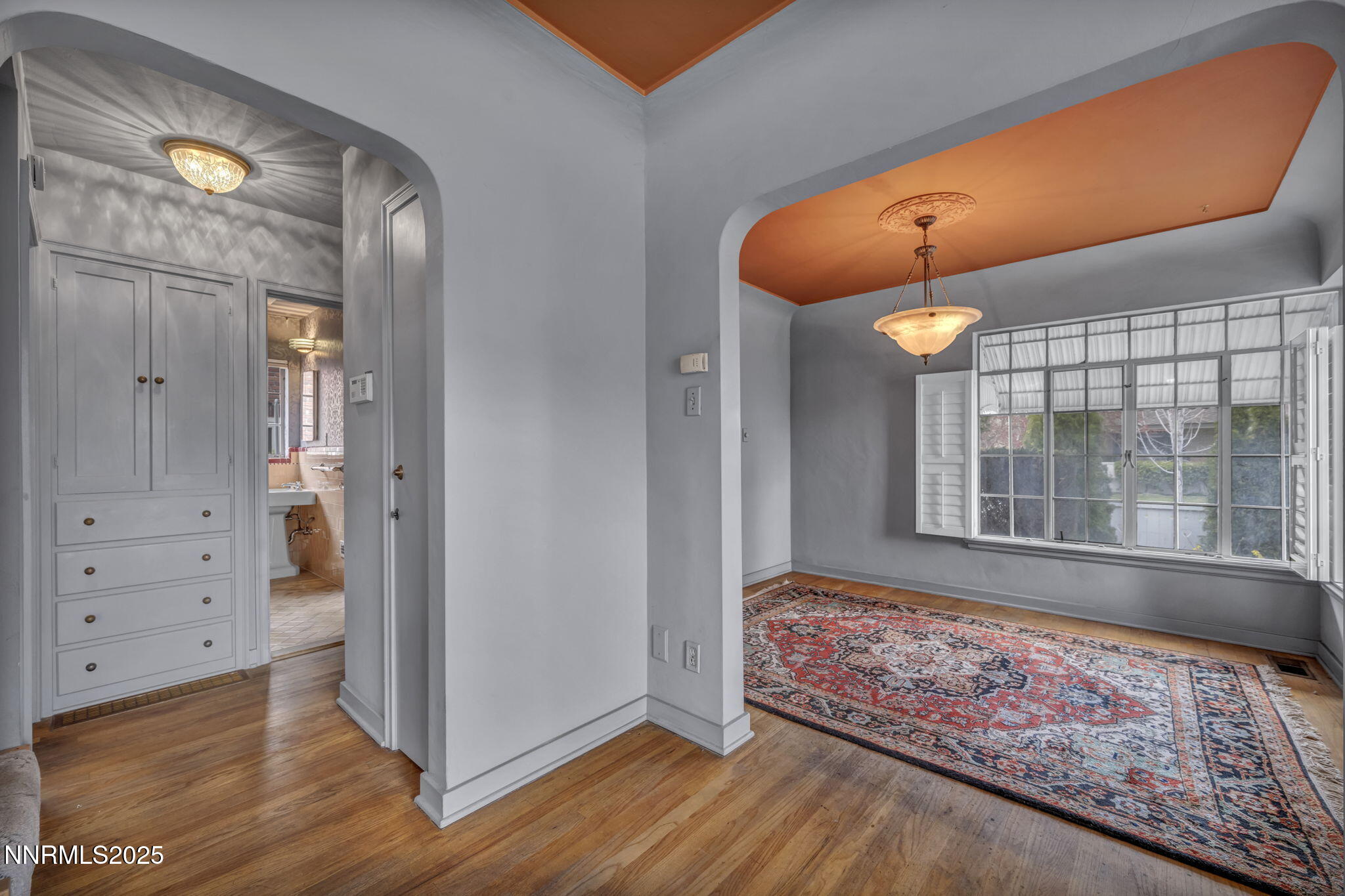 590 St Lawrence Avenue Property Photo 8
