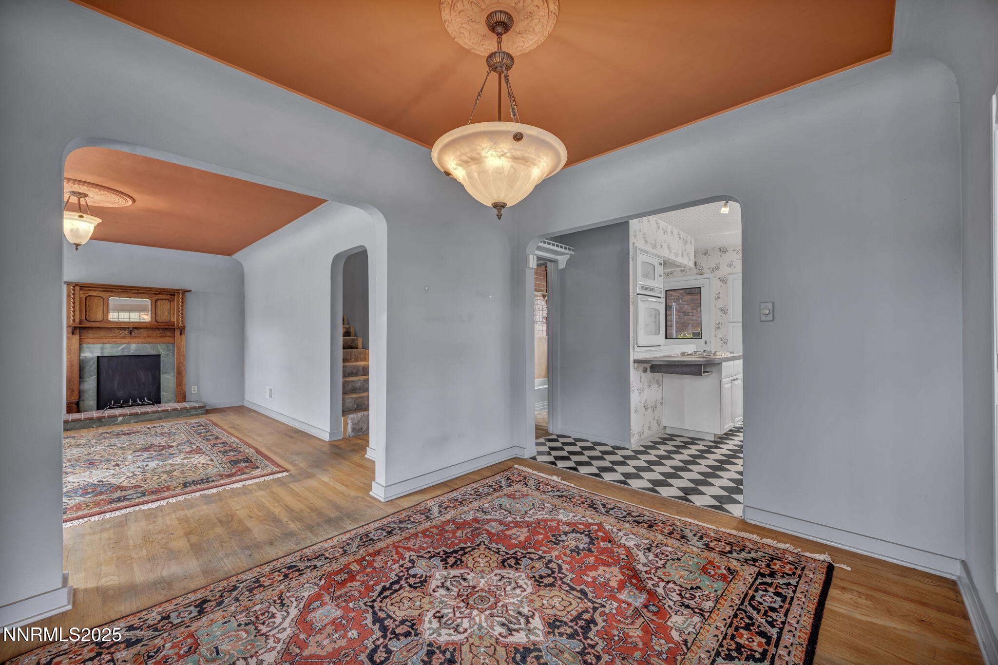 590 St Lawrence Avenue Property Photo 11