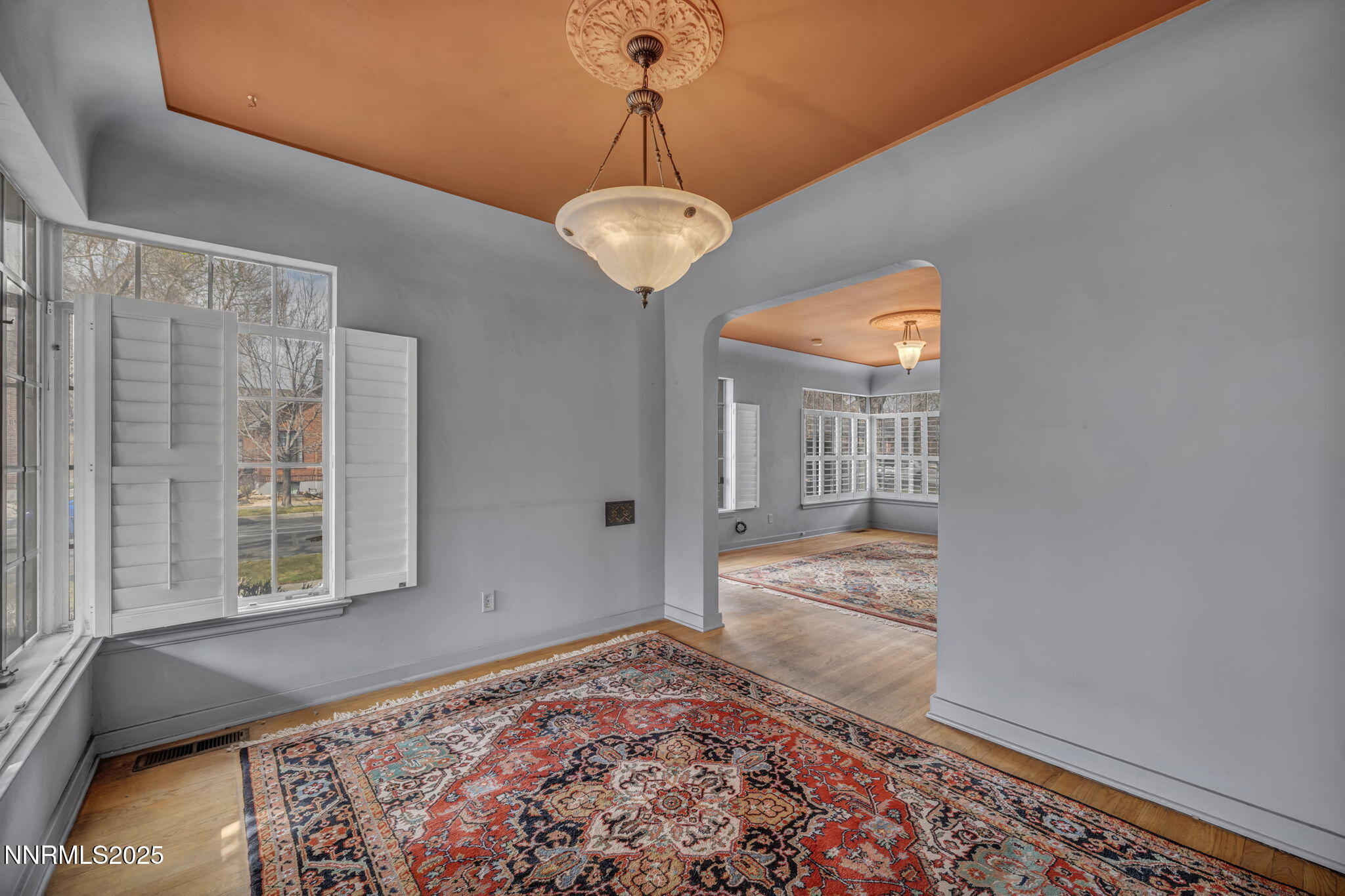 590 St Lawrence Avenue Property Photo 12