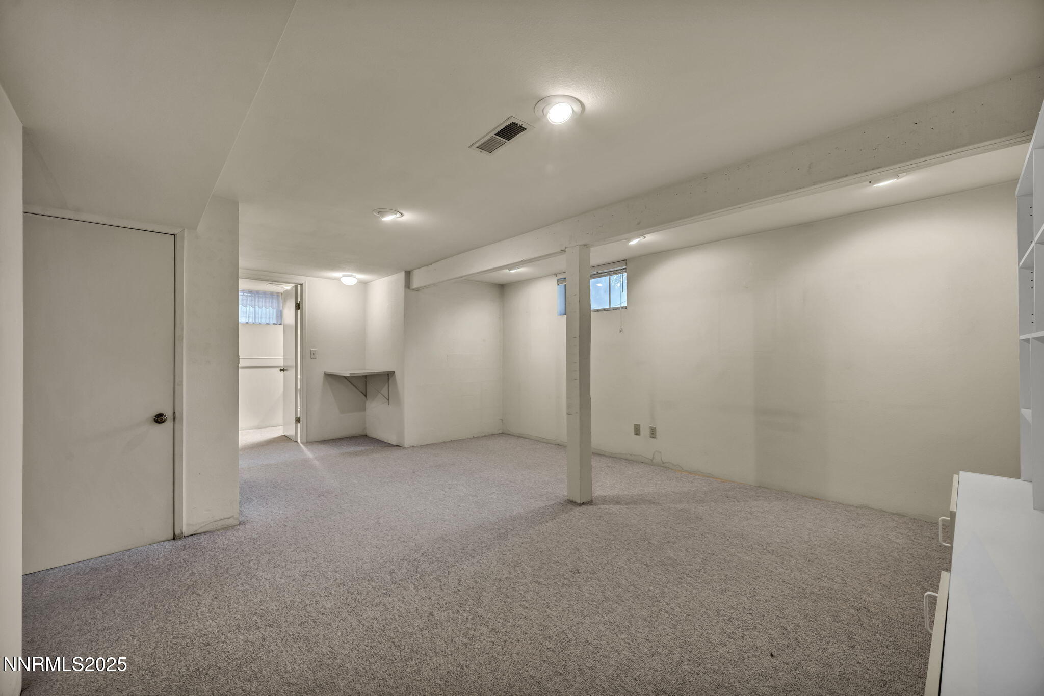 590 St Lawrence Avenue Property Photo 38