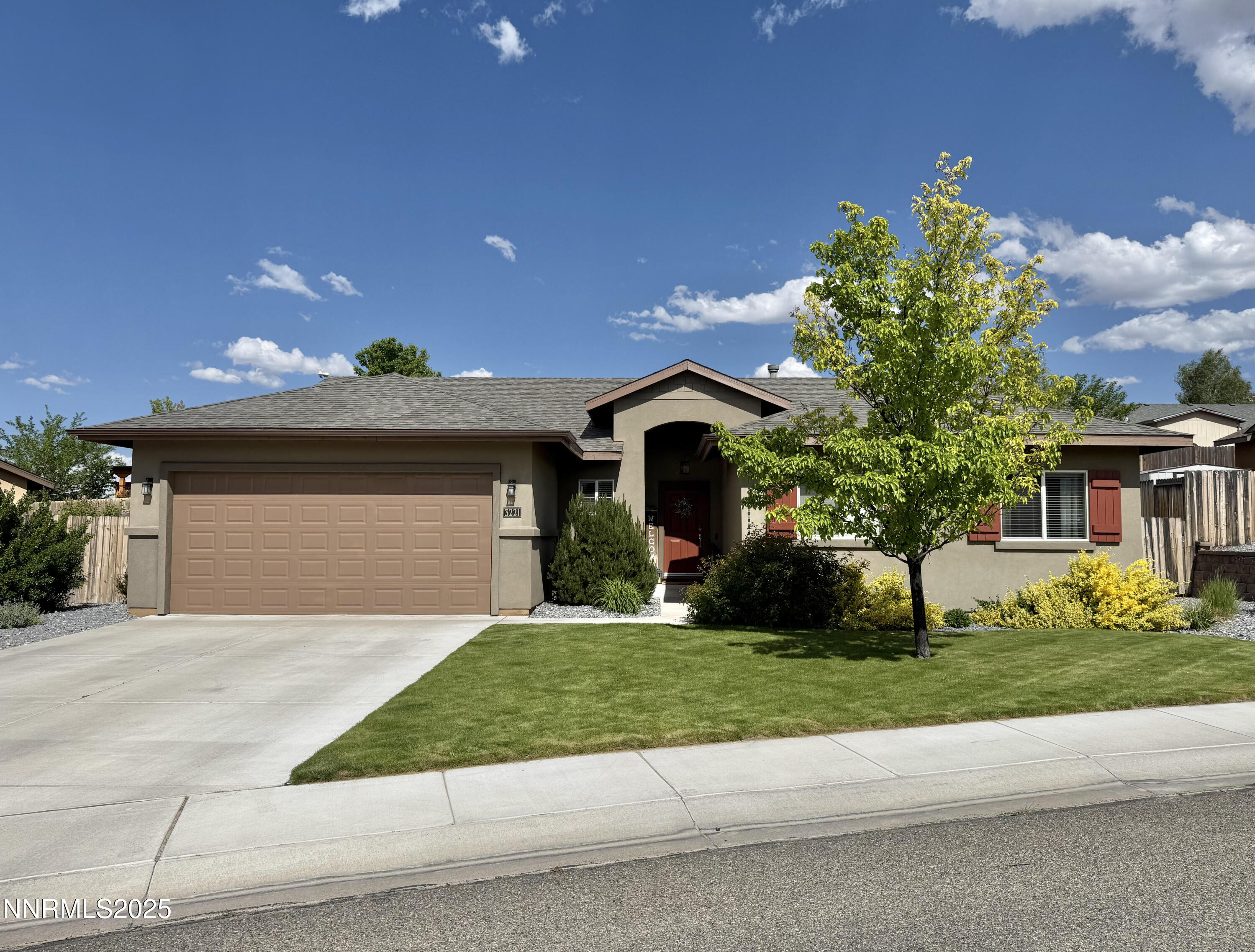 3221 Hackamore Way Property Photo 1