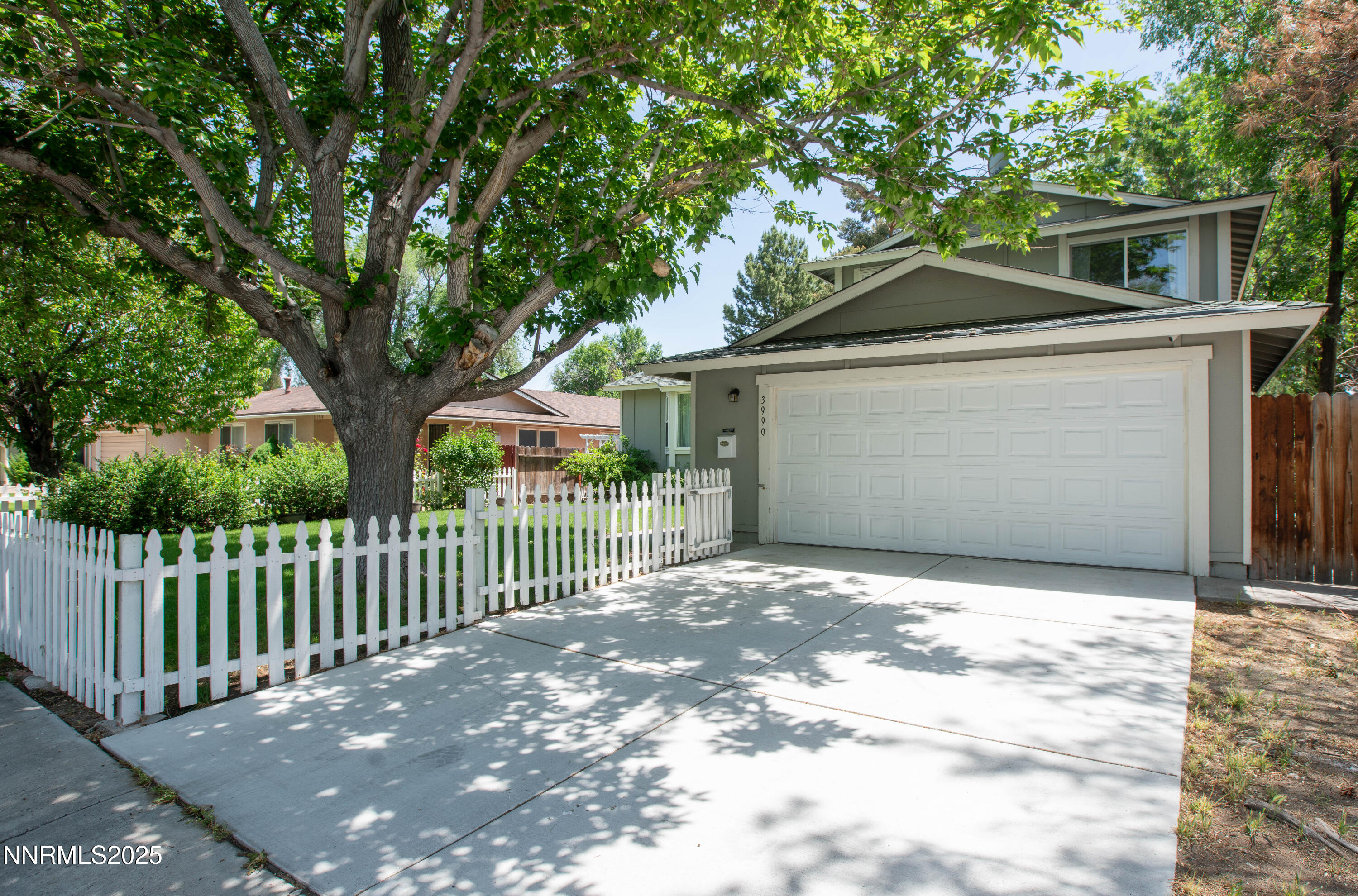 3990 Wagoneer Drive Property Photo 1