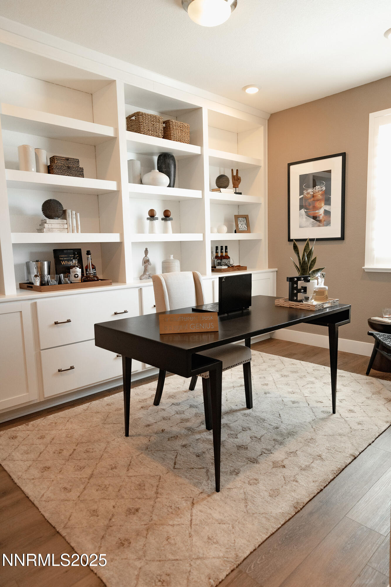 1204 Spur Way Property Photo 4