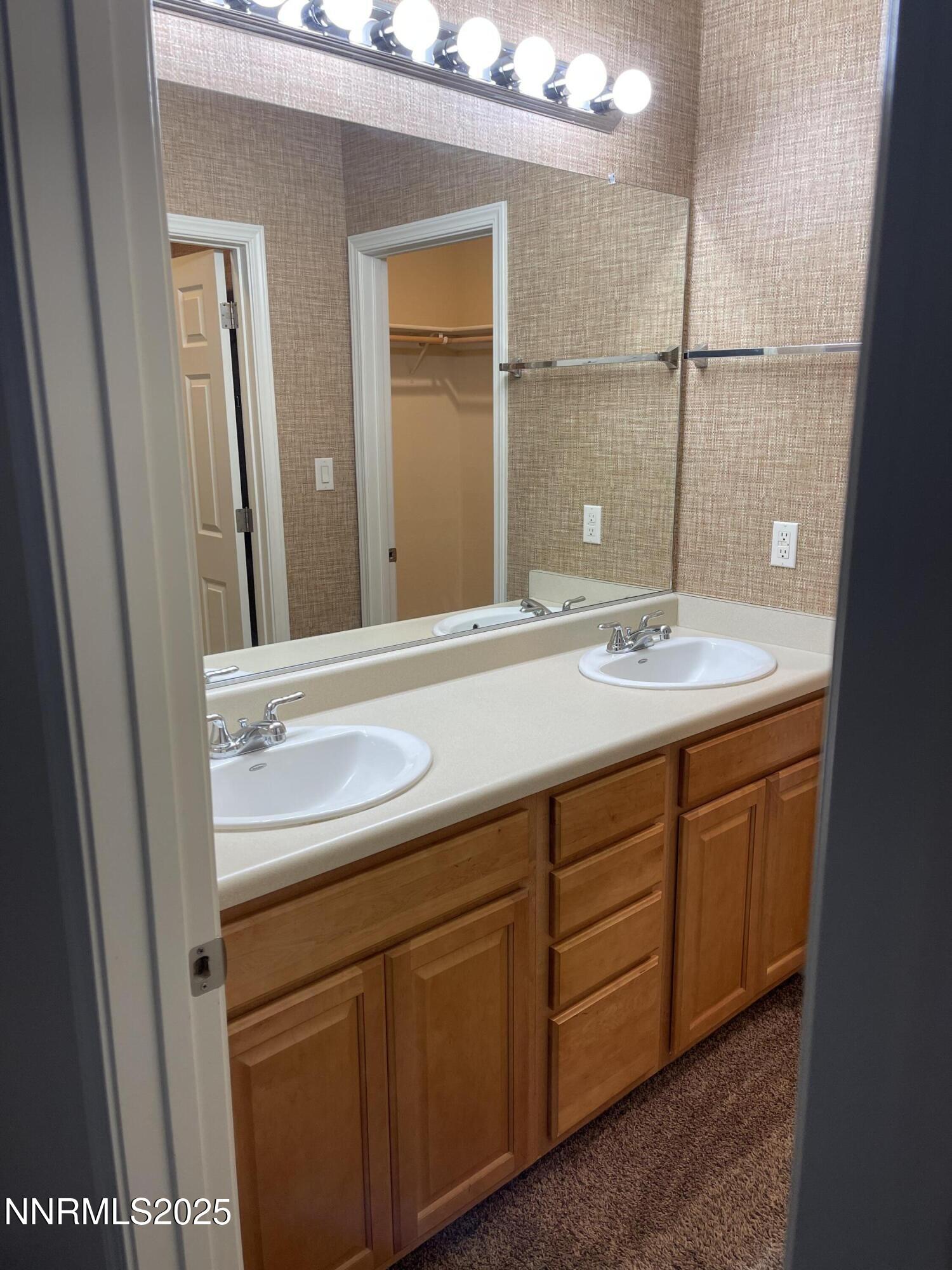 2130 Overland Park Drive Property Photo 16