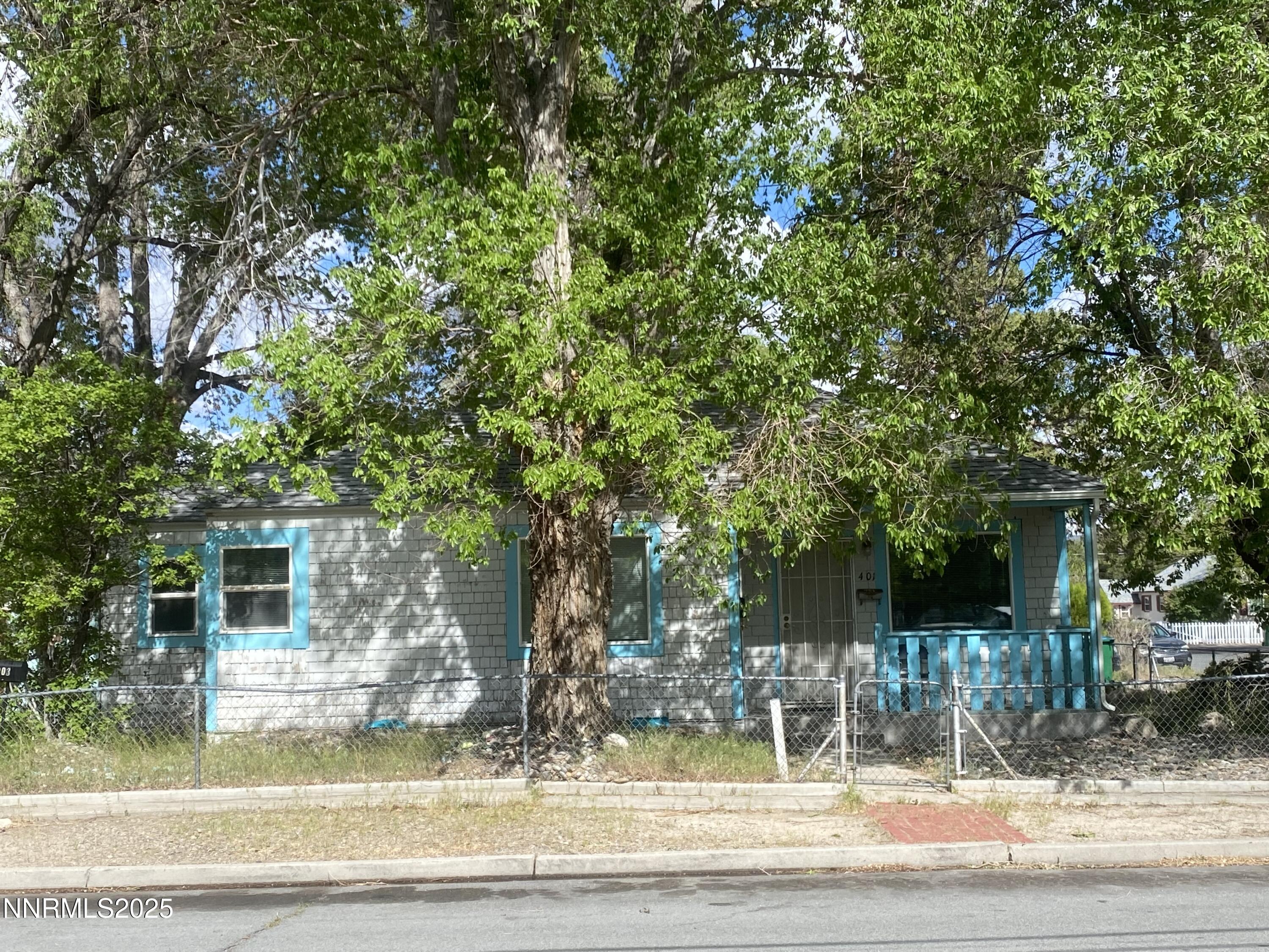 401 & 403 N Walsh Street Property Photo 1