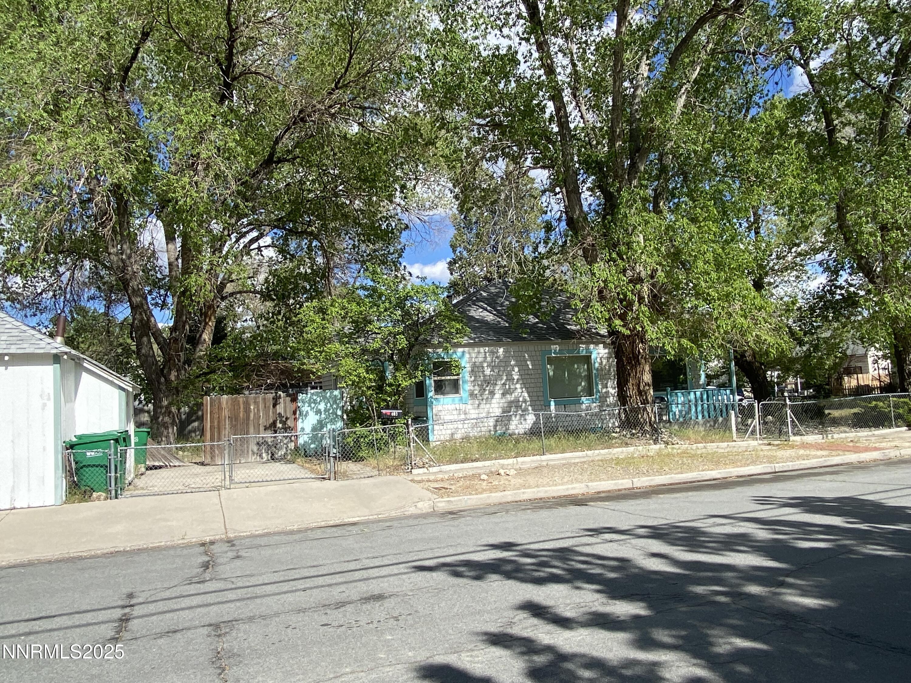 401 & 403 N Walsh Street Property Photo 3